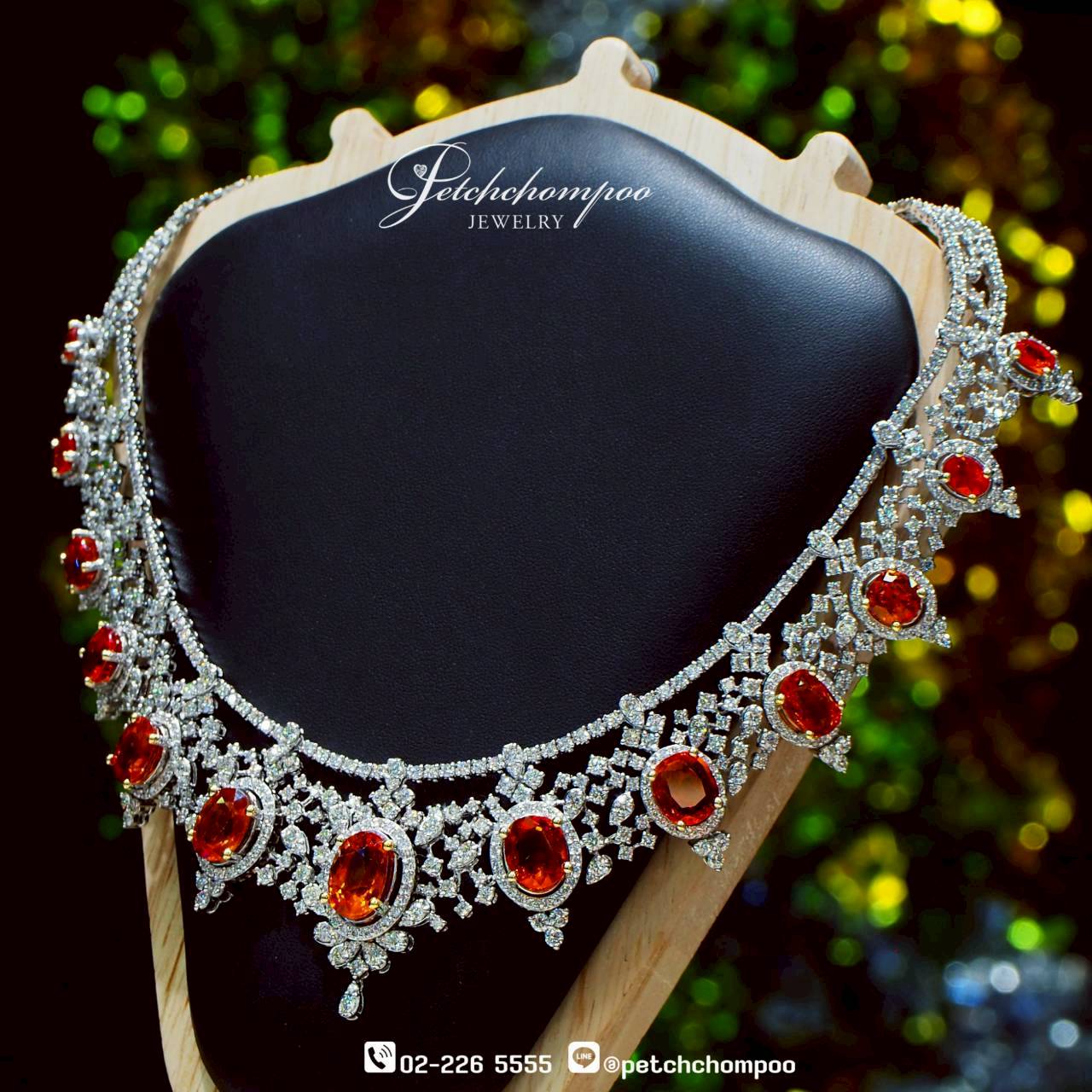 [30373] สร้อยคอบุษราคัม Siam Sunset Symphony™ 48.40 กะรัต ล้อมเพชร  890,000 