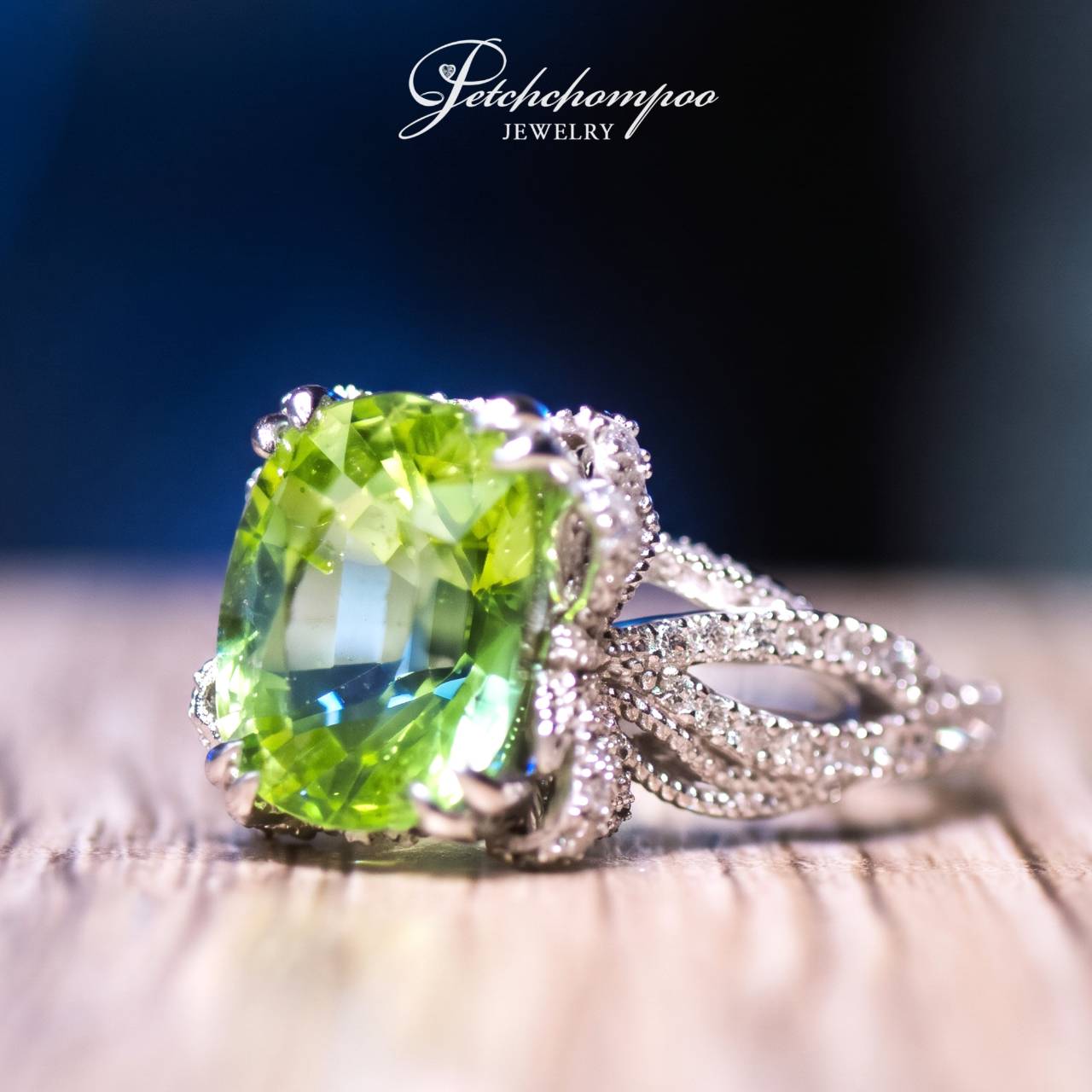 [31170] “Lumière Verde” Tourmaline Ring, 5.11 carats  | GFCO  189,000 