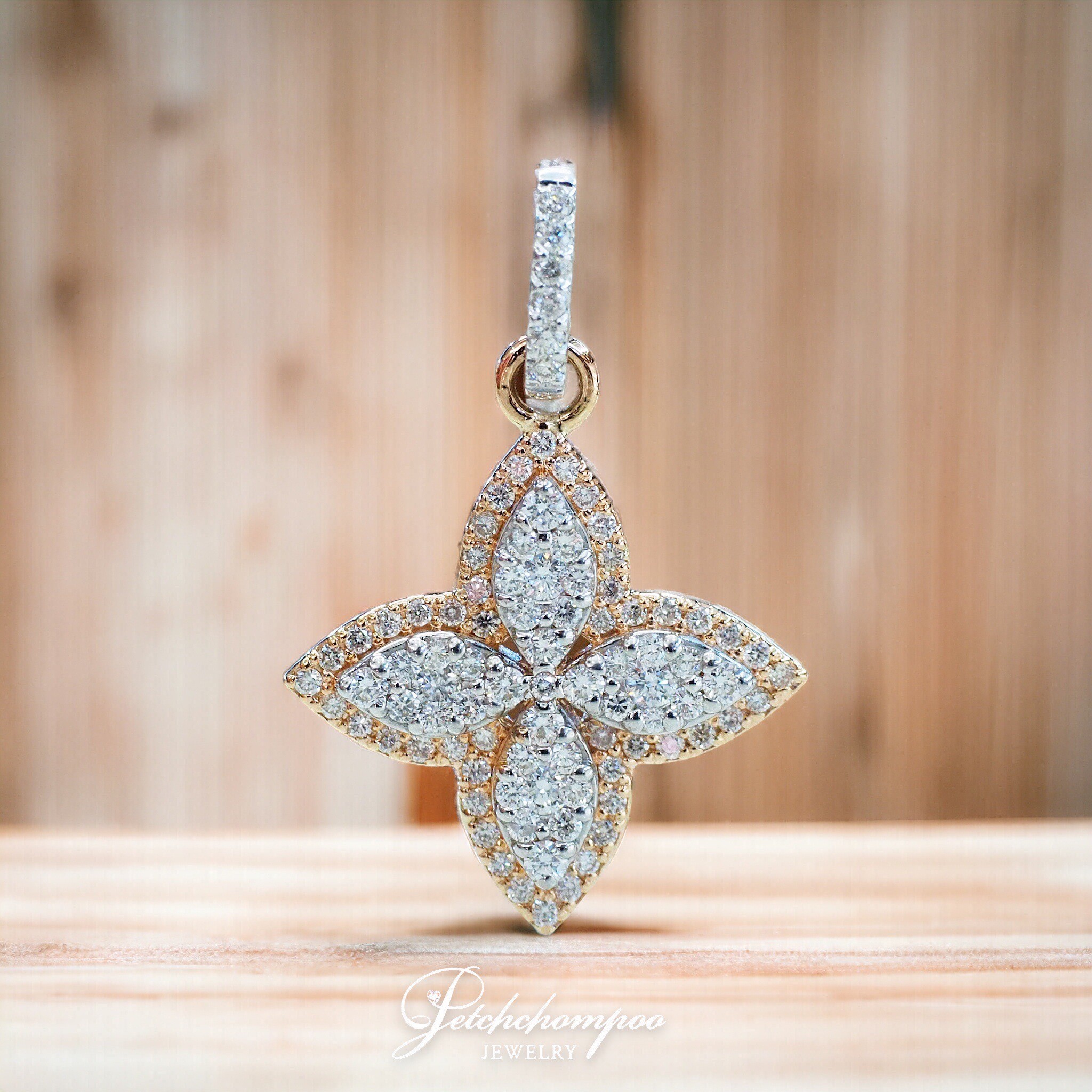 [28802] Flora diamond pendant  39,000 