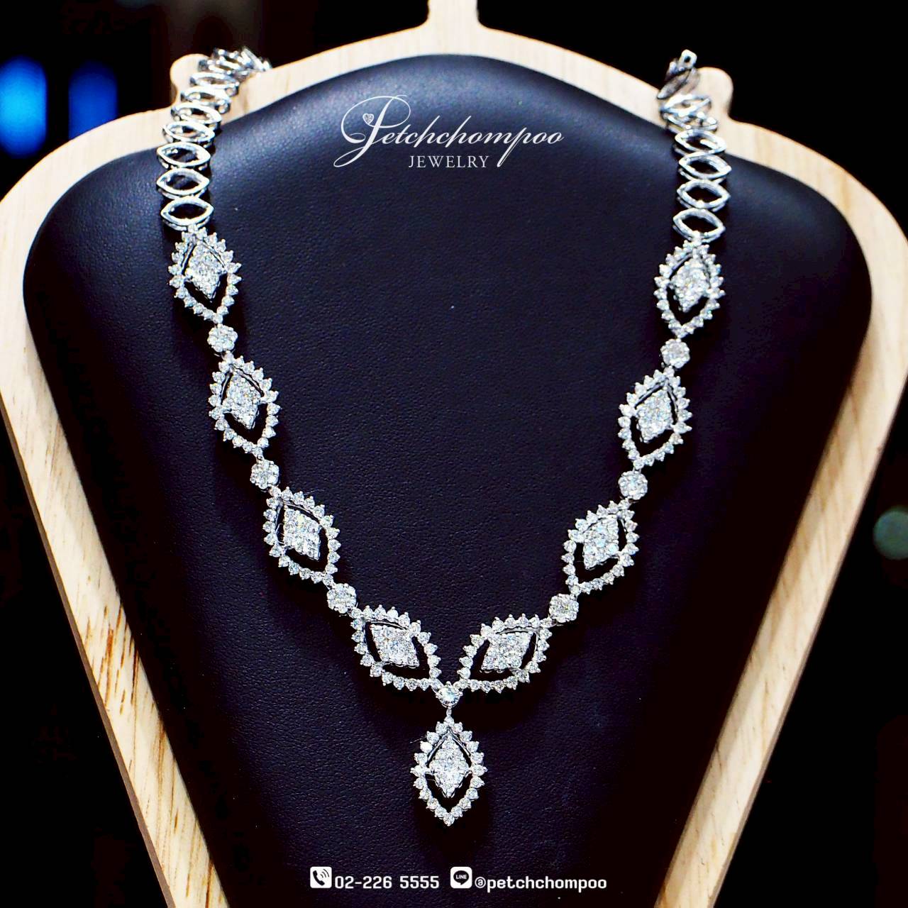 [30522] Majestic Frost Marquise™ – Luxury Marquise Diamond Necklace  249,000 