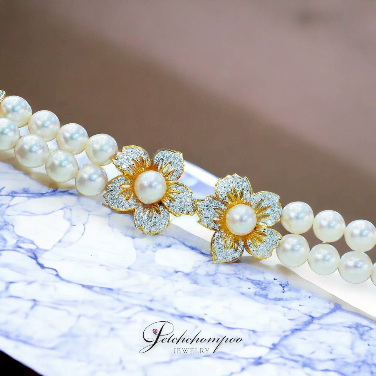 [28572] pearl bracelet with diamonds  89,000 