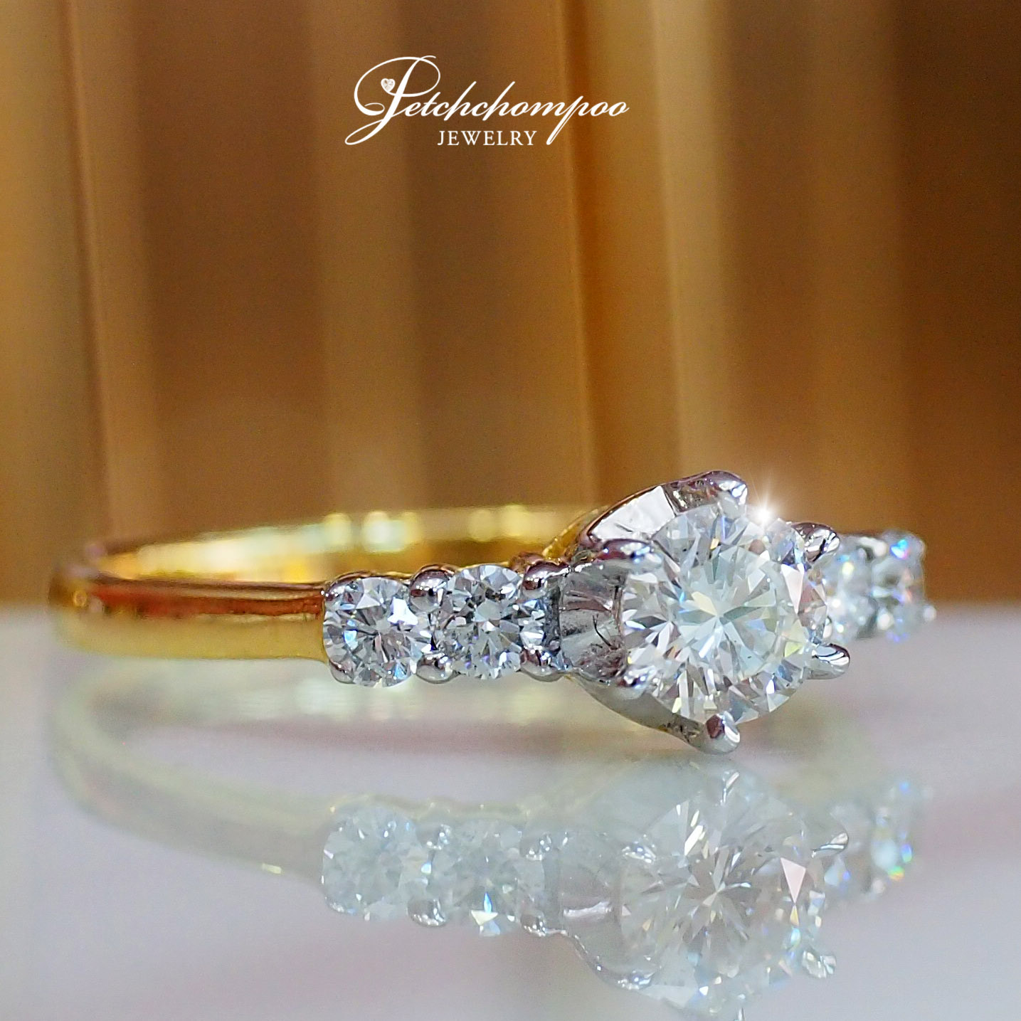 [27108] 0.35 Carats diamond ring Discount 39,000