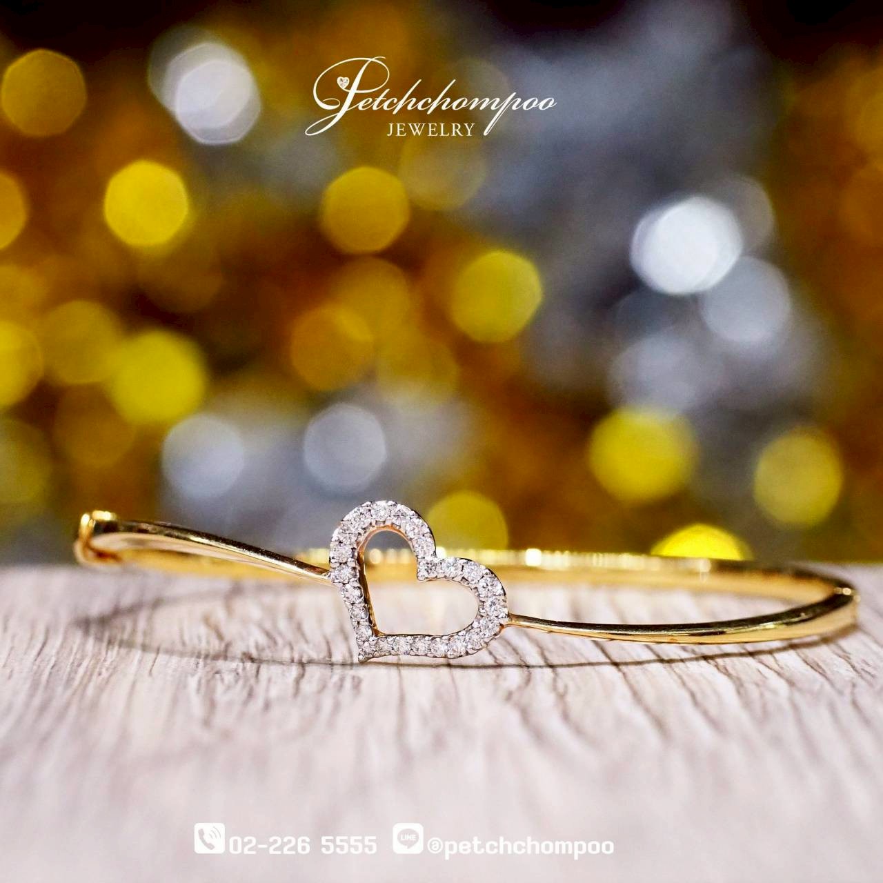 [29900] “Sweetheart Glow™” Diamond Heart Bangle  49,000 