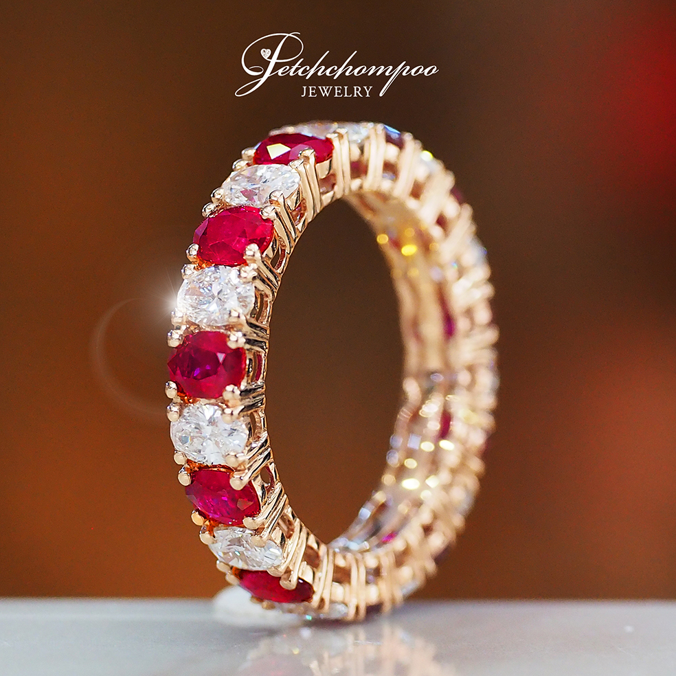 [27470] Oval Cut Diamond Ring with Ruby  119,000 