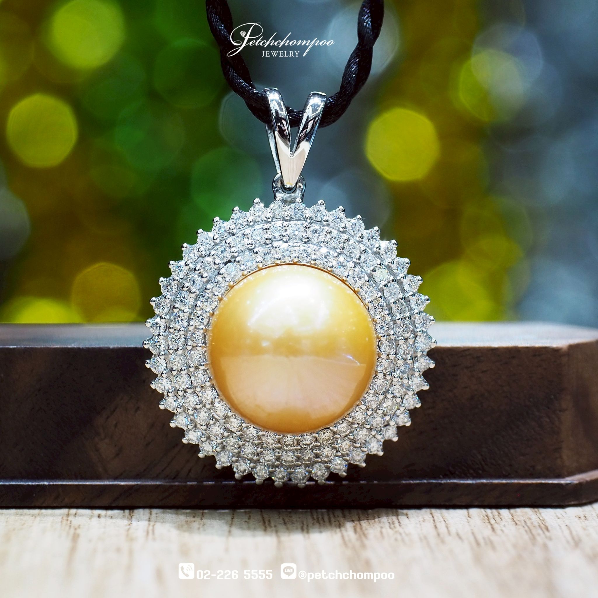 [28731] Golden southsea pearl  with diamonds  pendant  79,000 