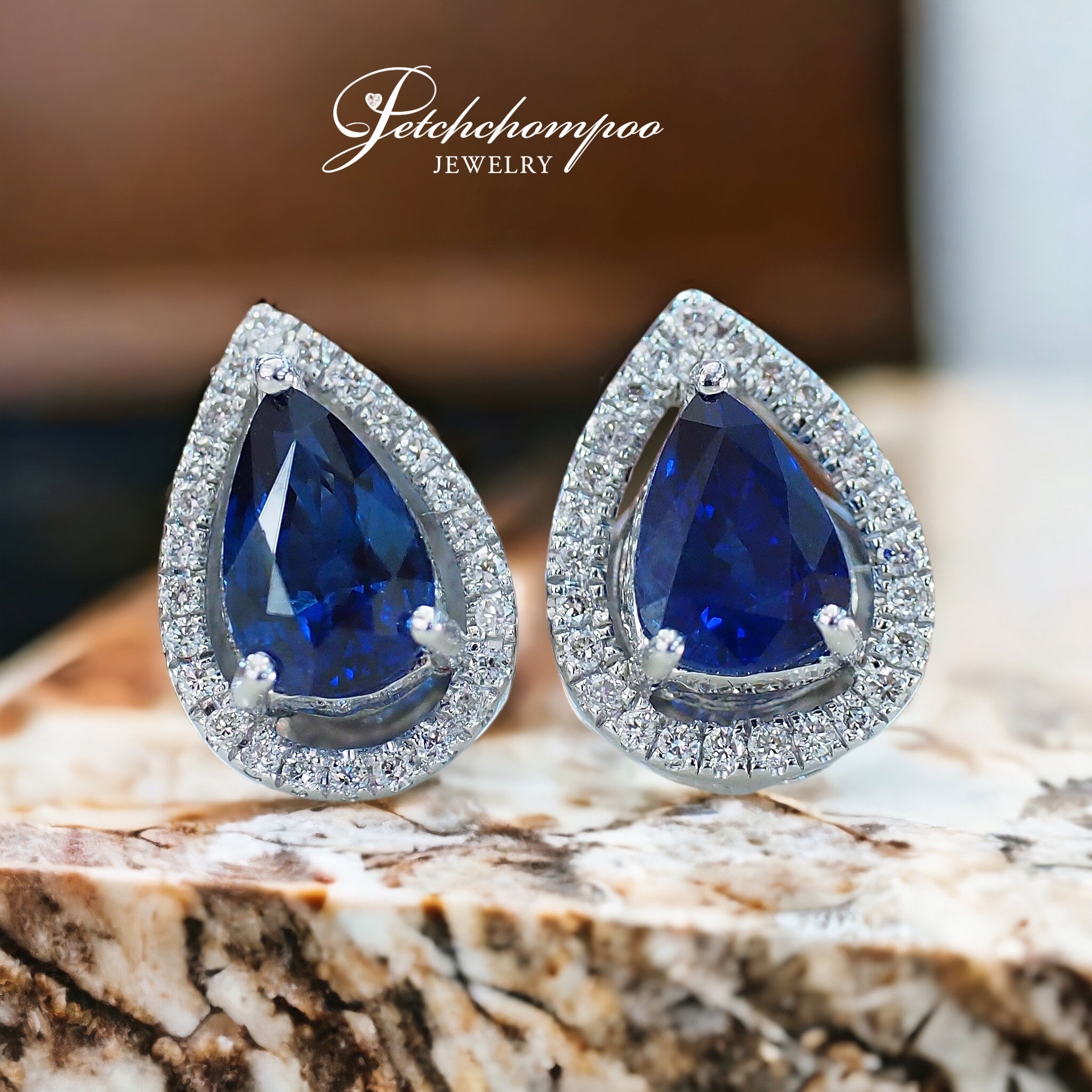 [27553] sapphire earrings set with diamonds  39,000 