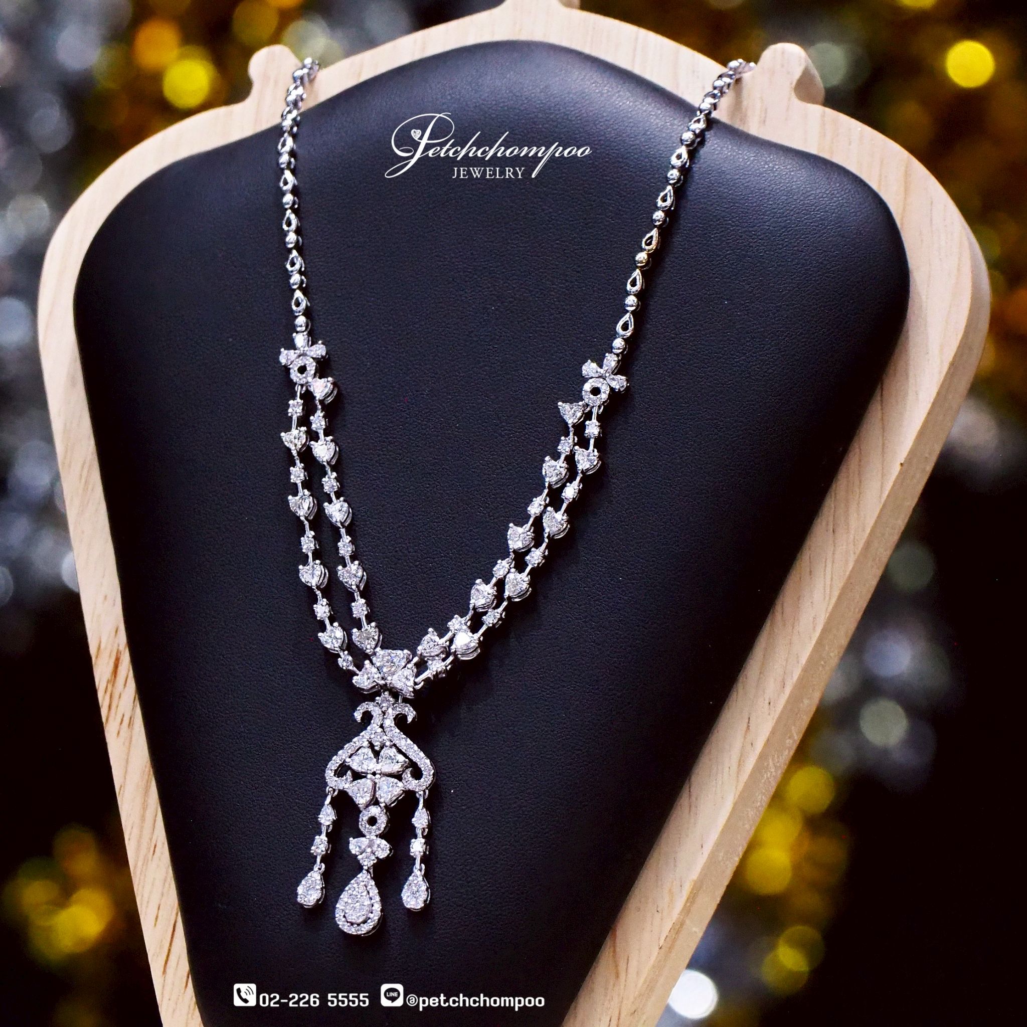 [27837] diamond necklace 5.31 carats  299,000 