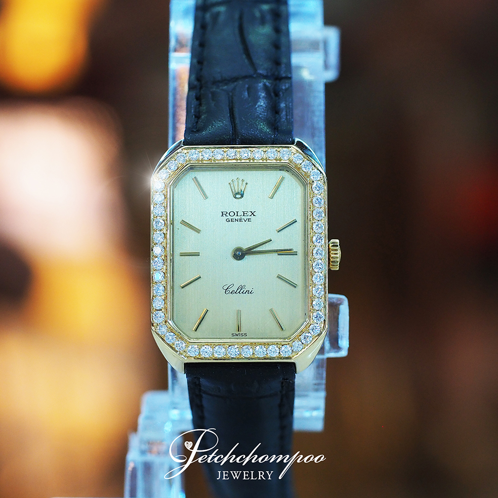 [27517] Rolex Cellini watch set with diamonds  129,000 