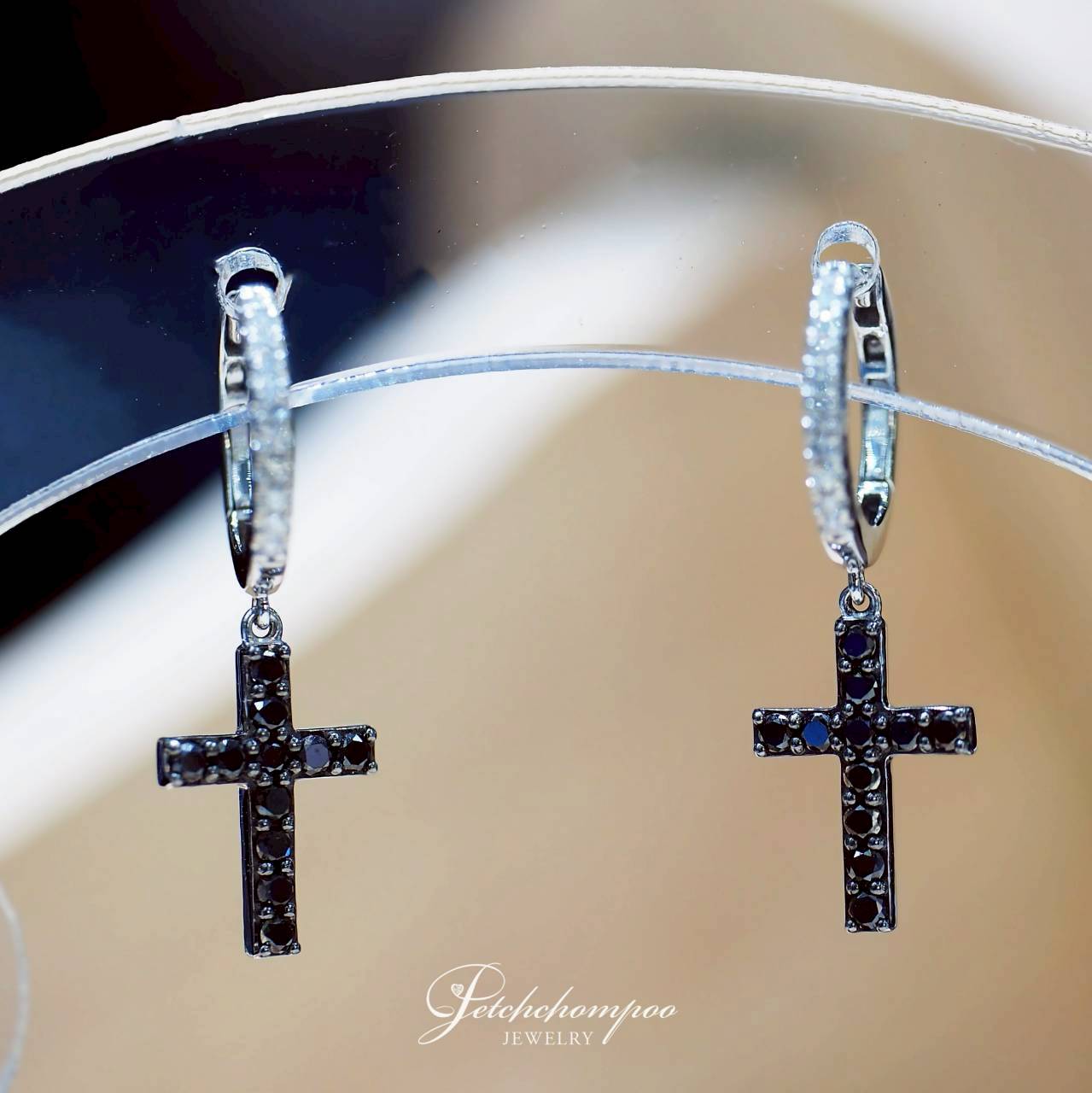 [30649] ต่างหูเพชร Blaek Diamond Eclipse Faith Cross สมดุลแห่งศรัทธา  29,000 