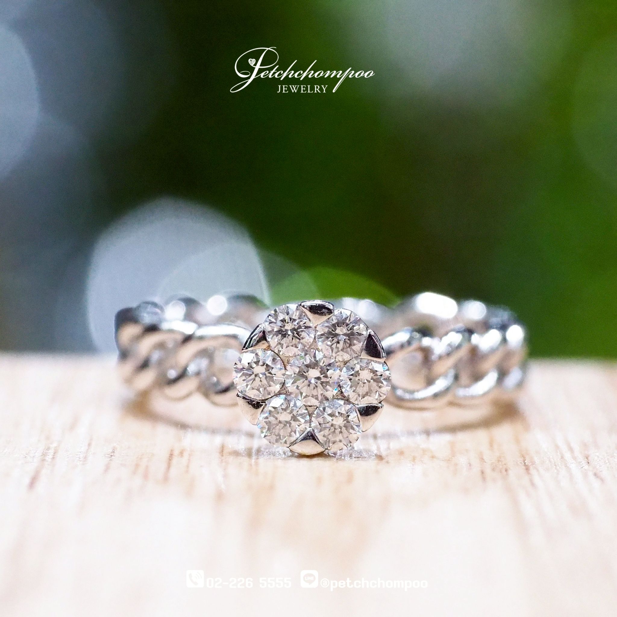 [30164] “Blossom Sparkle”™ 0.38 carat Diamond Floral Ring  29,000 