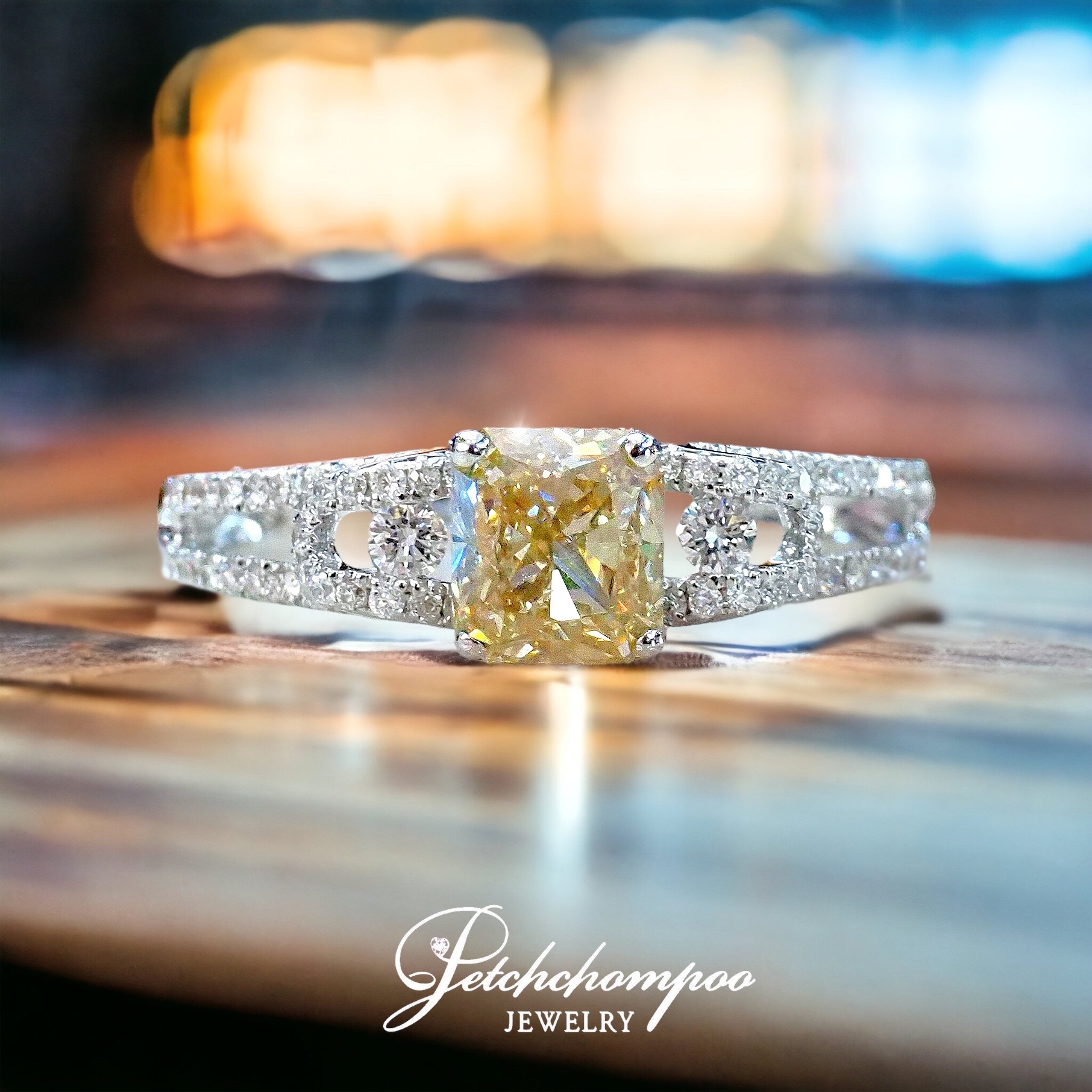 [27584] 1.11 carat diamond champagne ring.  99,000 
