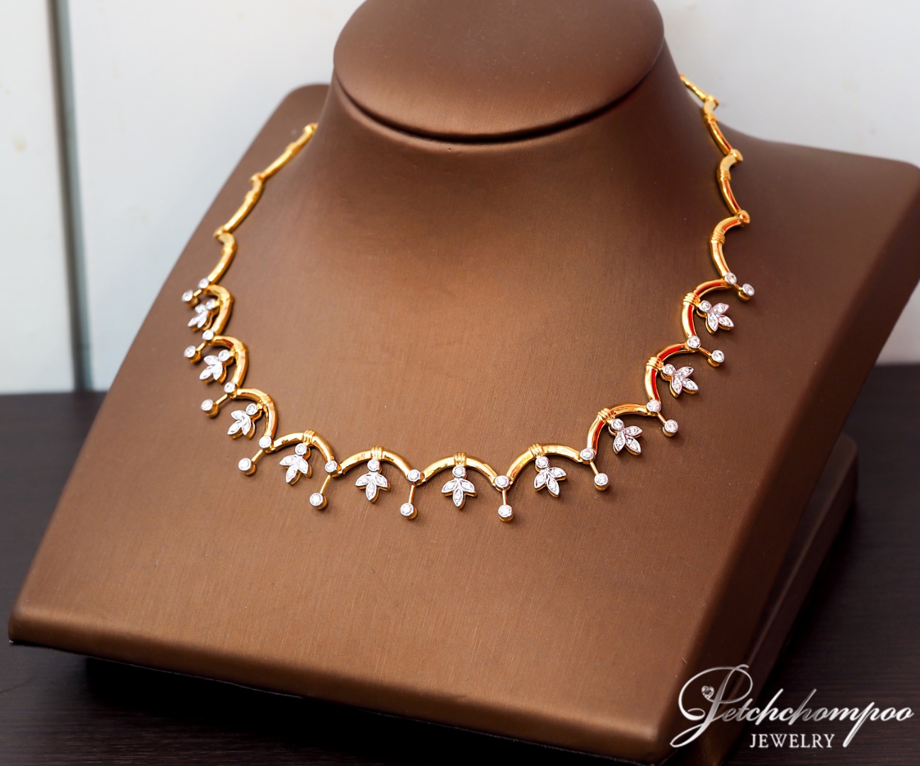 [022724] 18K Yellow Gold & 3.5carat Diamond Necklace – A Fusion of Elegance & Timeless Beauty  239,000 