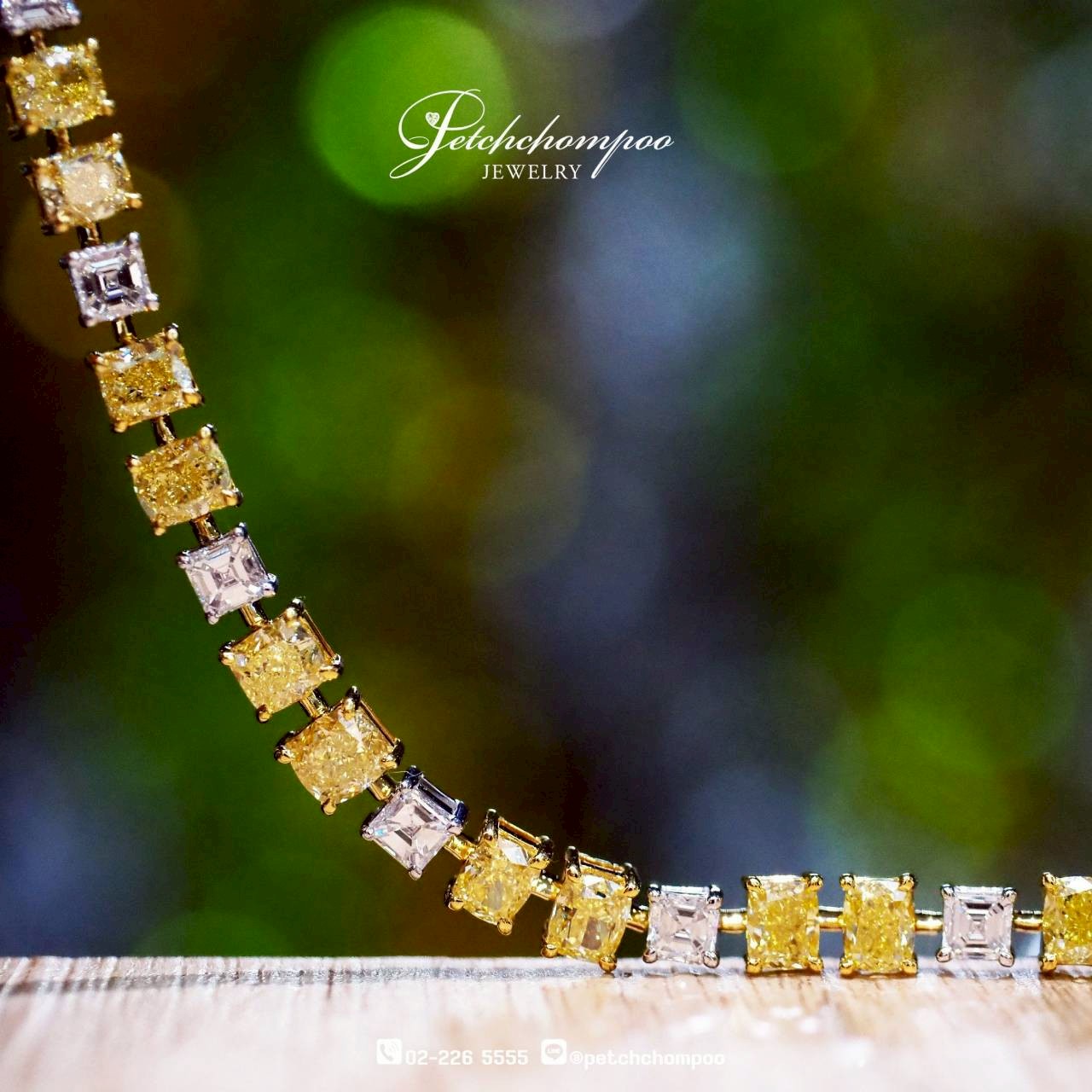 [30158] 2Tone Fancy Radiant™ Diamond Bracelet – 8.80 Carats  259,000 