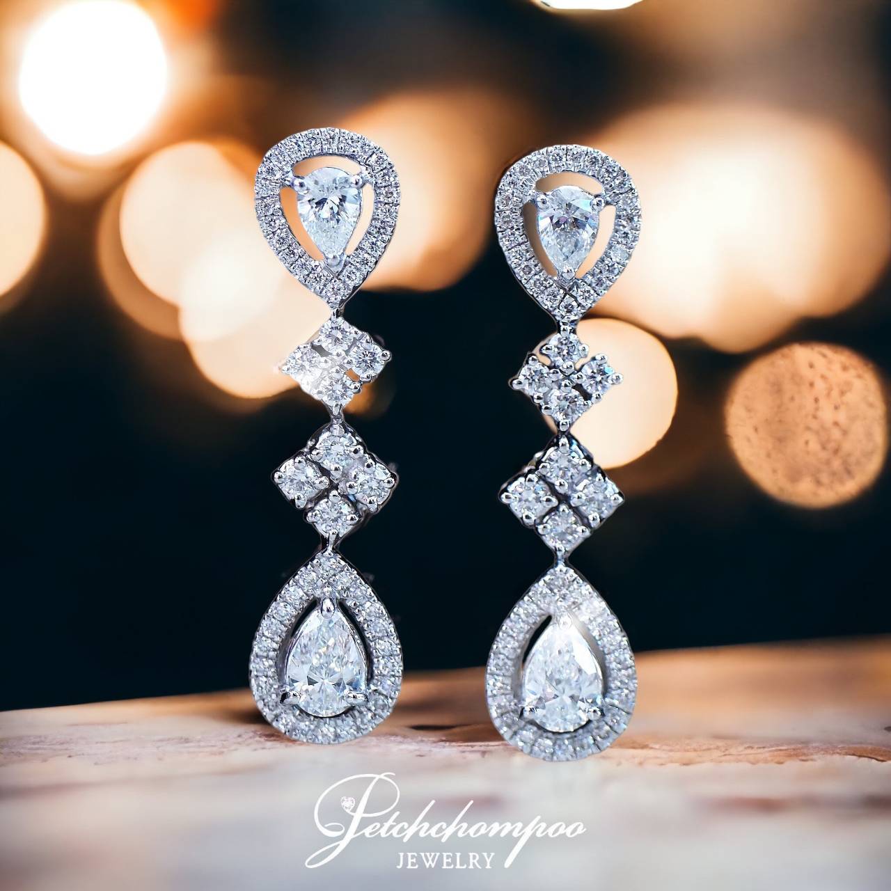[022136] Diamond earrings  129,000 