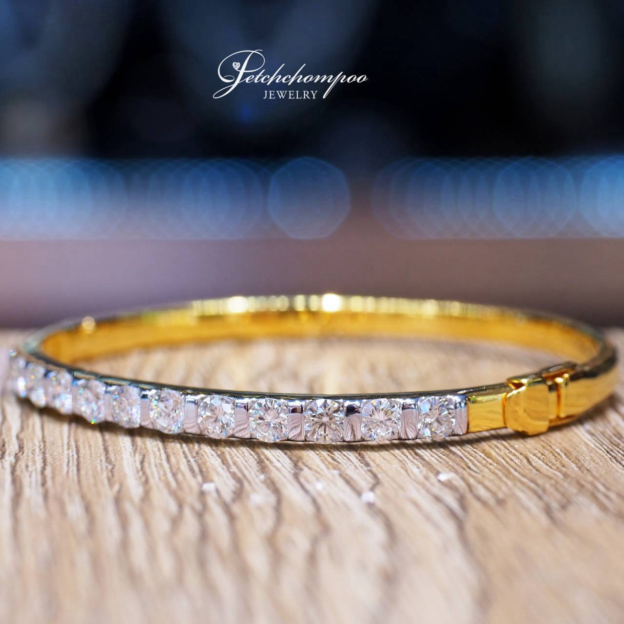 [021869] Golden Line Diamond Diamond Bangle  119,000 