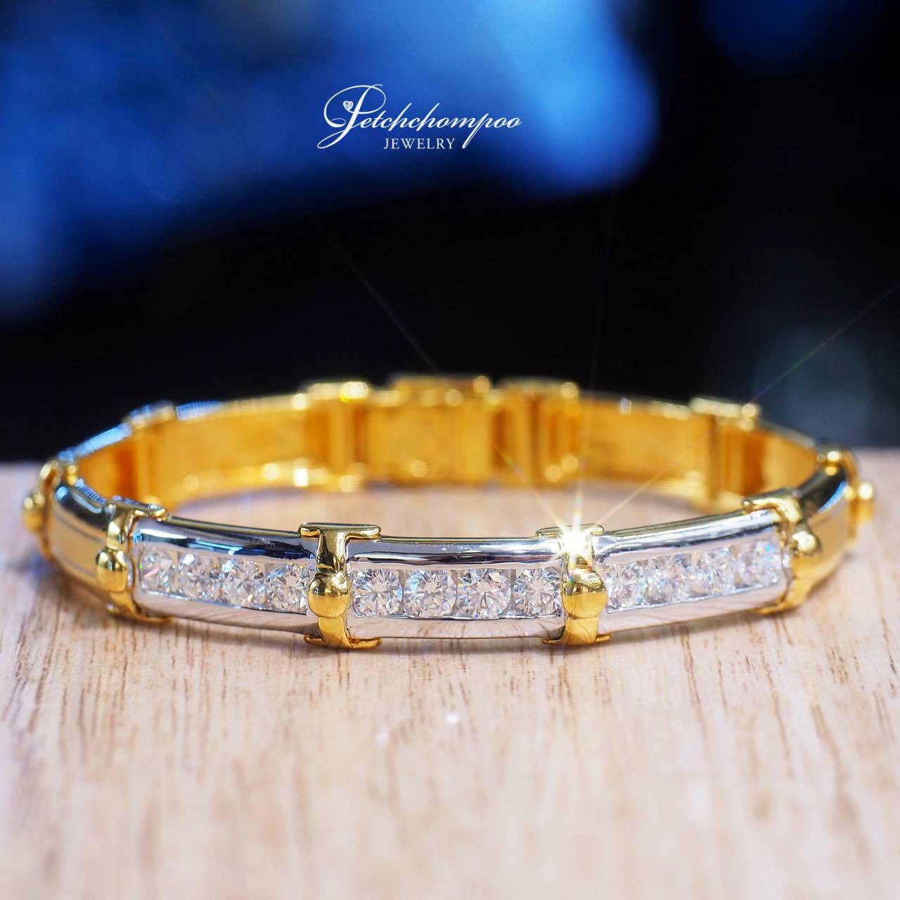 [31075] Luxury diamond bracelet with a total of 1.8 carats.  189,000 
