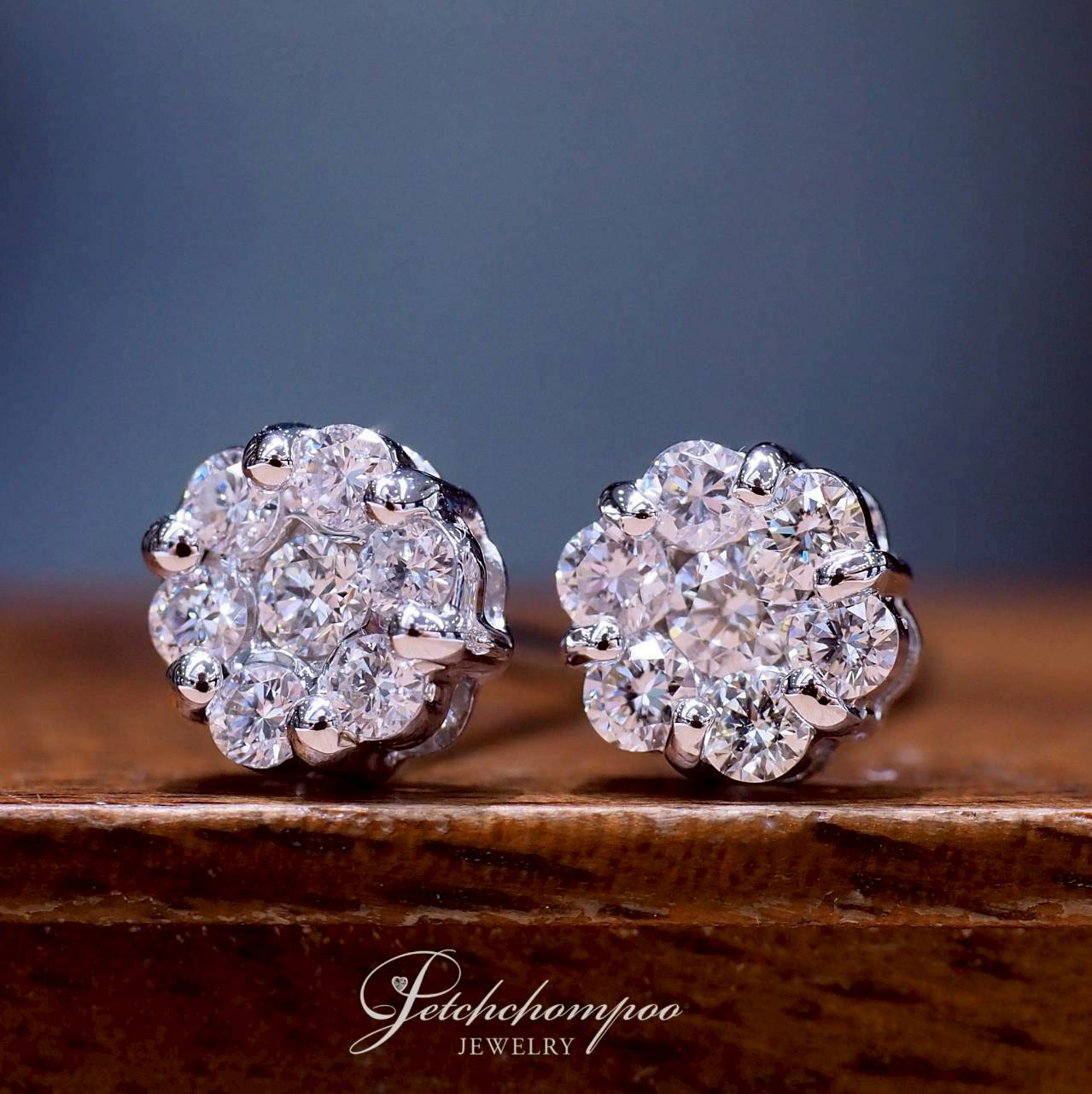 [30888] ต่างหูเพชร Blossom Radiance ดอกไม้ที่กำลังผลิบาน  39,000 