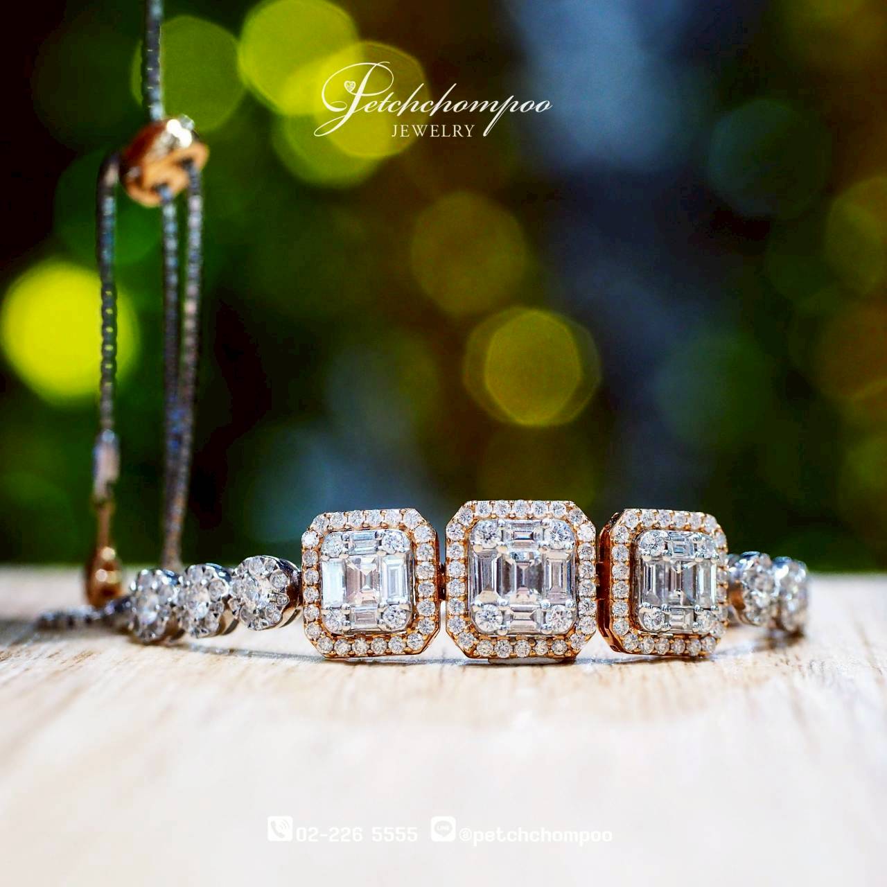 [30416] สร้อยข้อมือเพชรดีไซน์บาร์แก็ต Trinity Illumina™ 2.31 กะรัต  99,000 