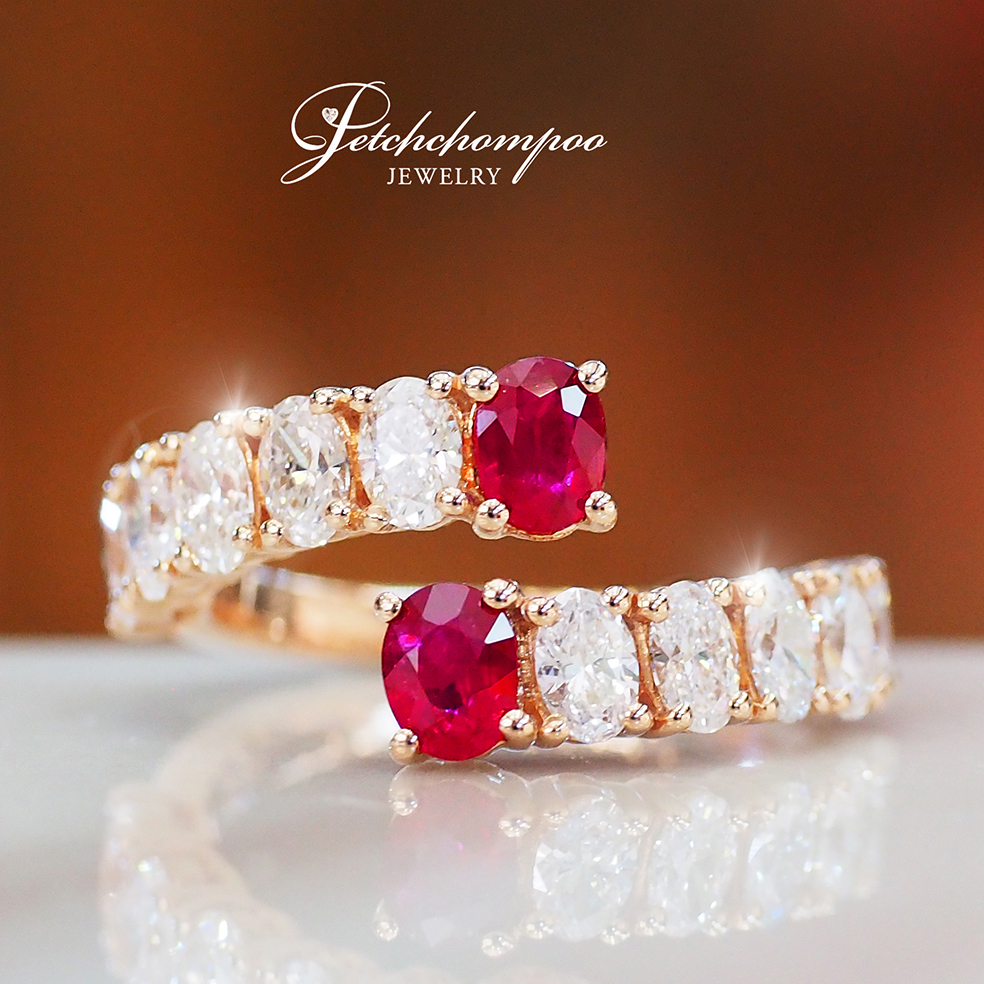 [27473] Oval cut diamond ring set with ruby  99,000 
