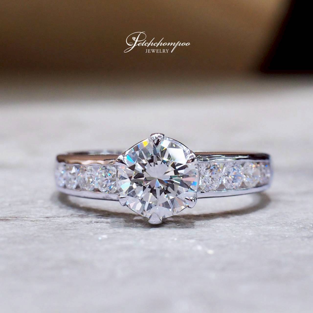 [29640] Pure Grace Solitaire Diamond Ring  0.92 Carat Discount 99,000