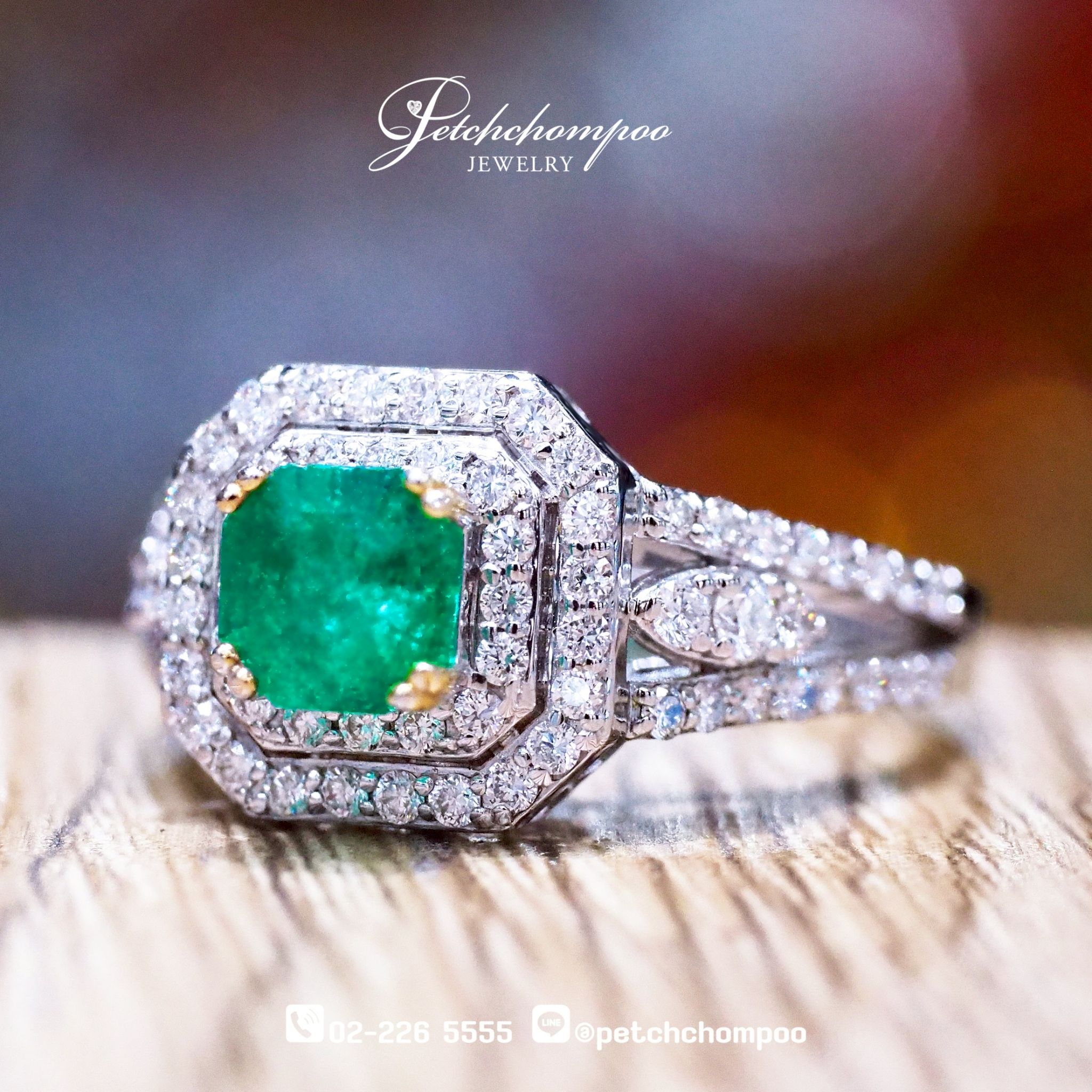 [022894] Emerald with Diamond ring Discount 39,000