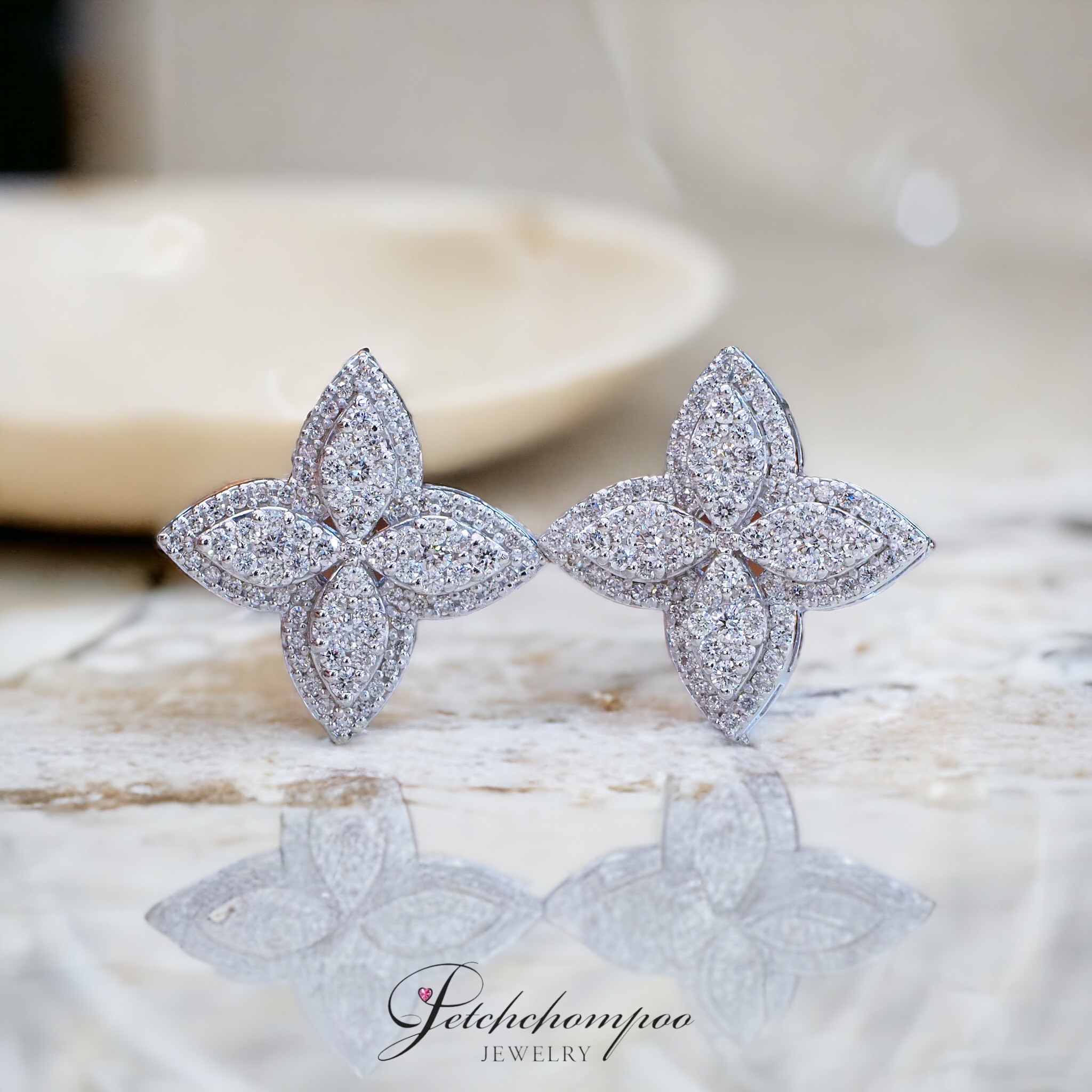 [29250] Flower diamond  earring  89,000 