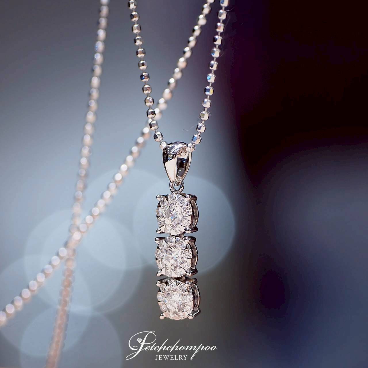 [30916] Trinity Brilliance diamond pendant necklace.  49,000 