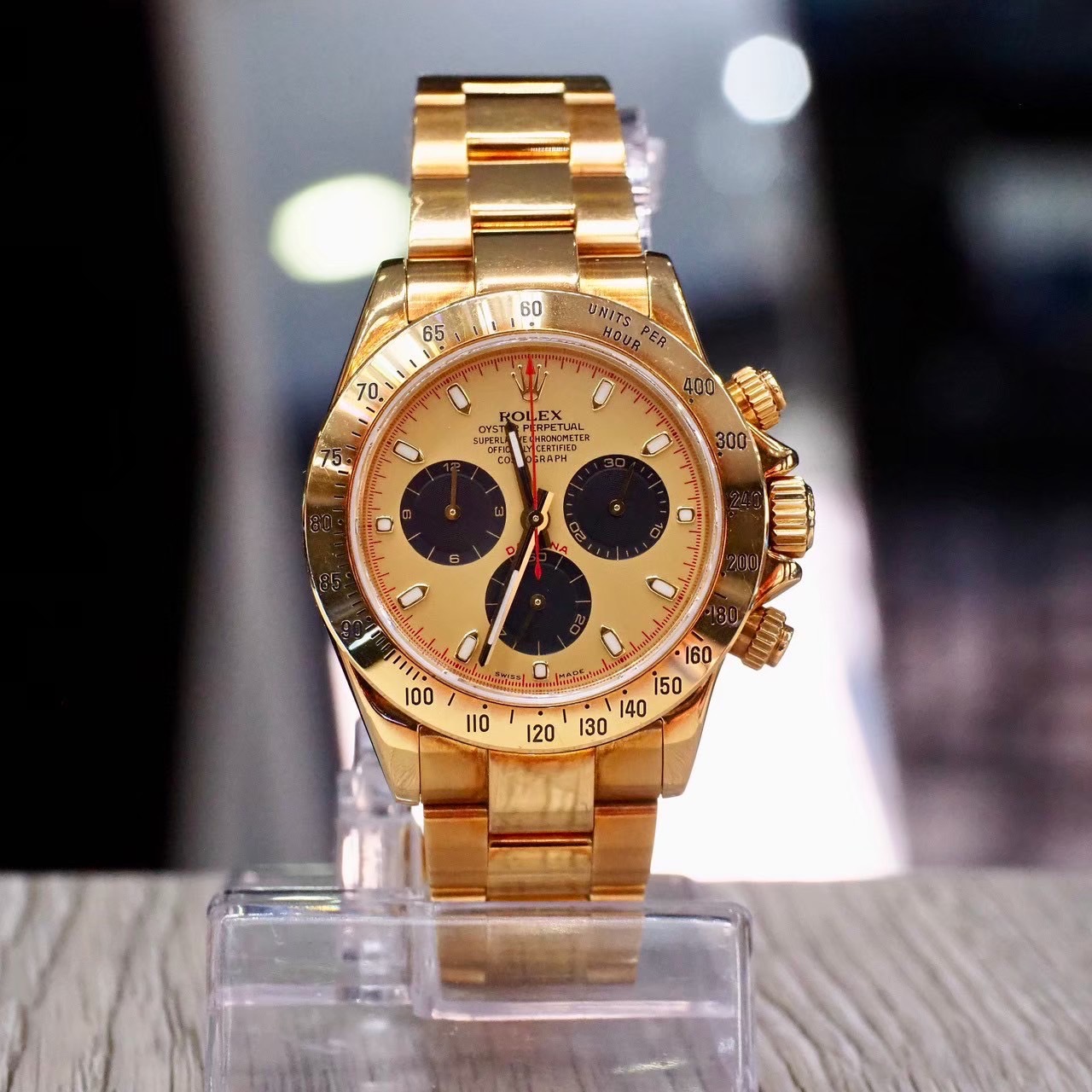 [29787] Rolex Daytona (Paul Newman) Ref. 116528  1,320,000 
