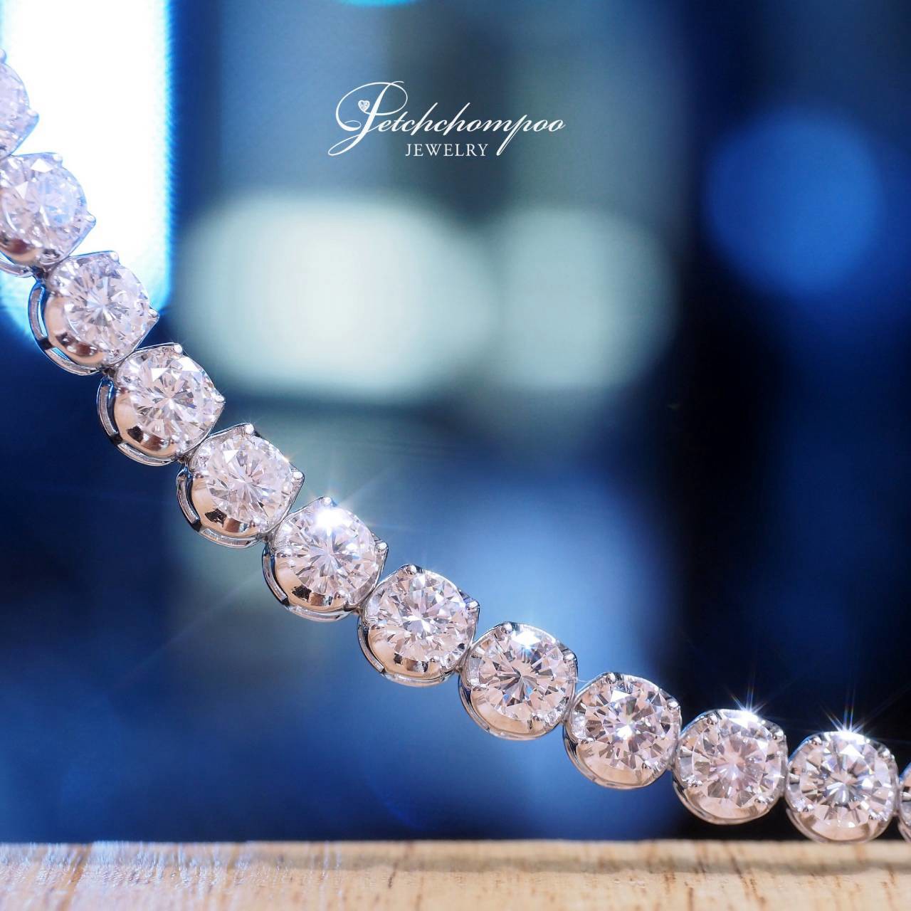 [31073] Diamond tennis bracelet, 30 points each.  399,000 
