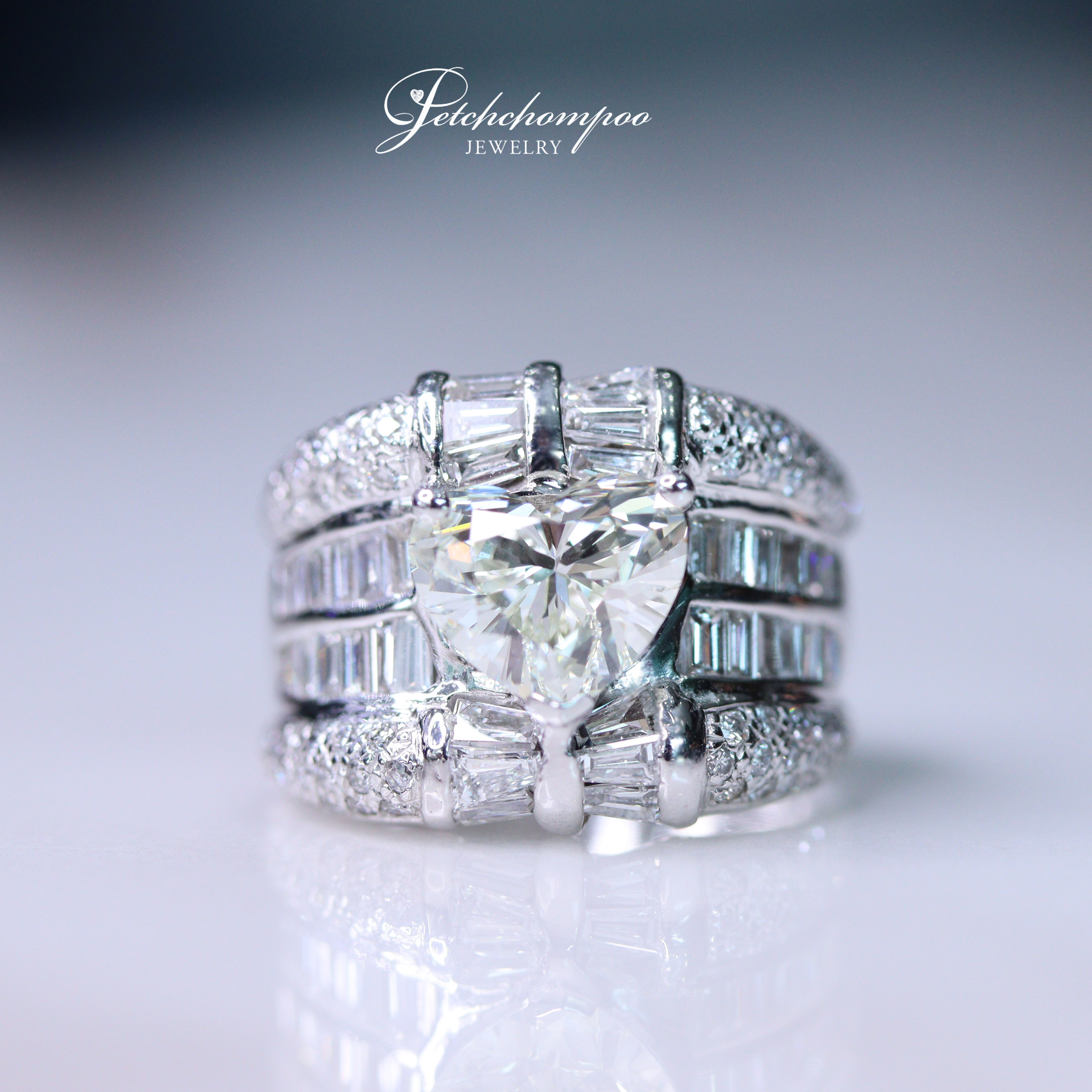 [022257] Diamond Ring Heart Shape 2.01 Ct. Discount 399,000