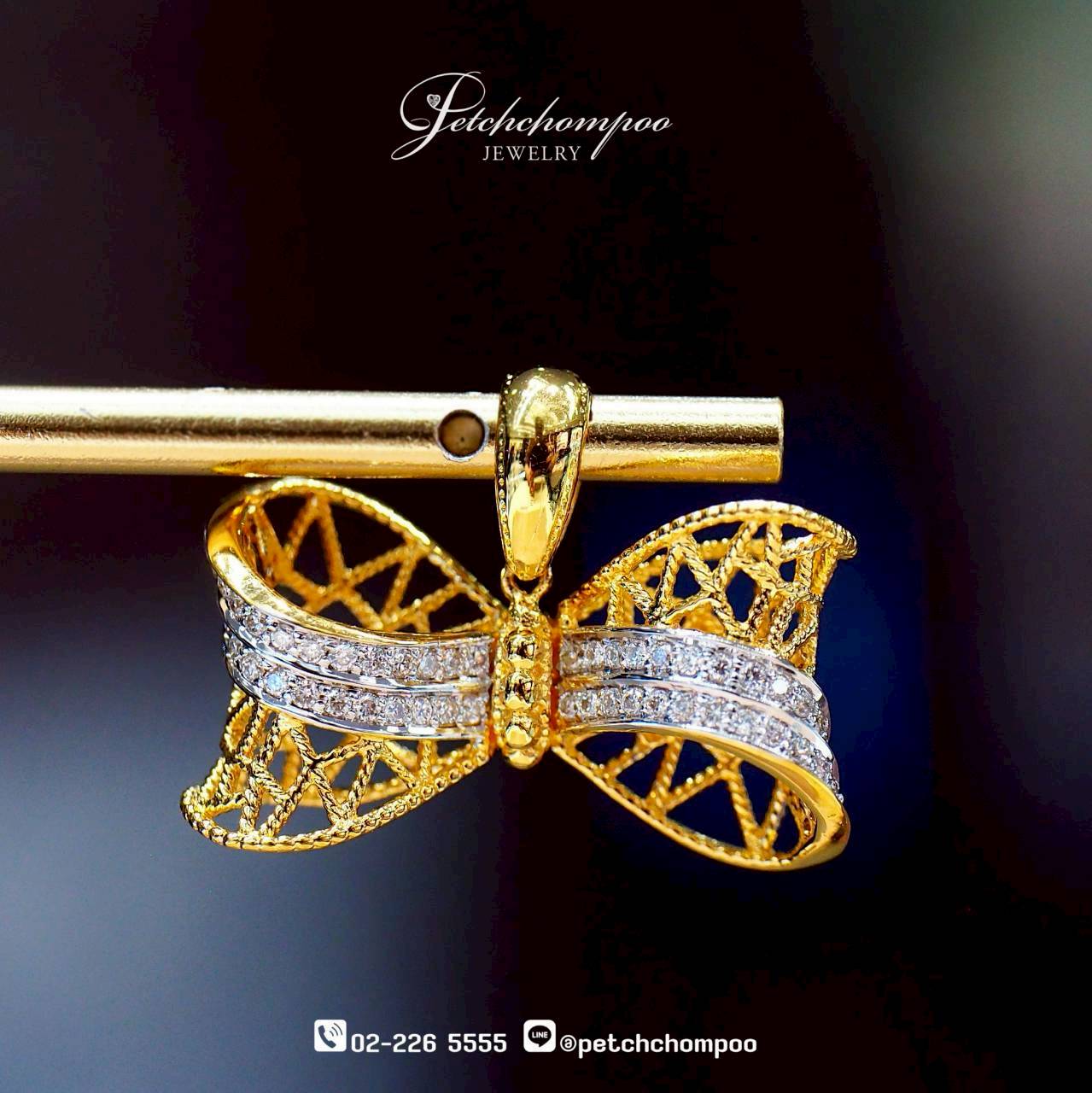 [30519] จี้โบว์เพชรงานฉลุ Golden Bow Radiance™ สุดหรู  29,000 