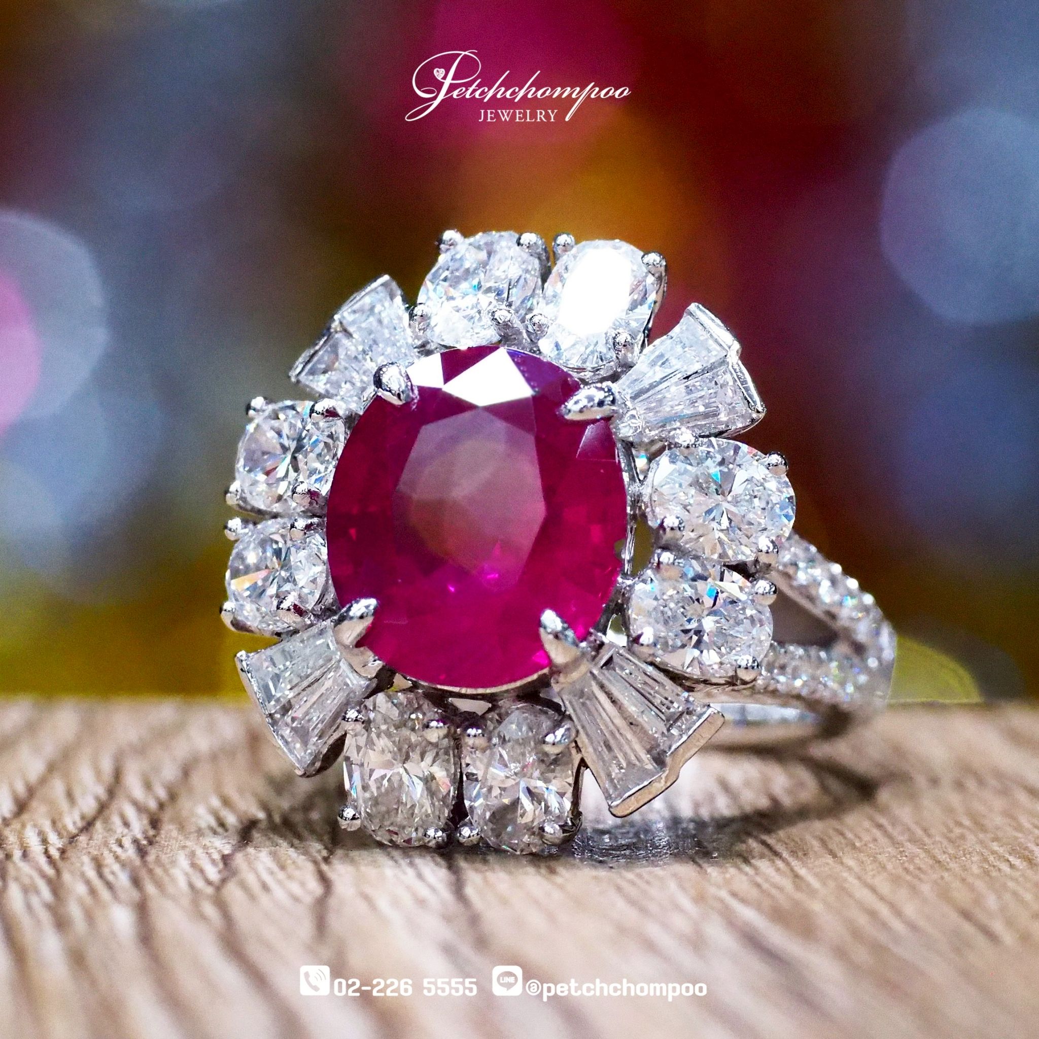 [25549] 5.83 Carat Red Bur ma Ruby with diamond Ring GIA Certified Discount 2,900,000