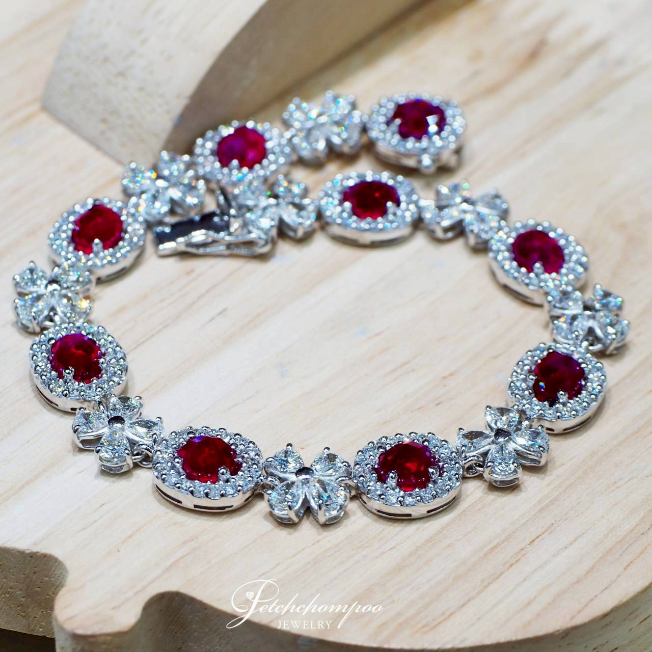 [30738] Burmese Imperial Ruby Blossom Bracelet  259,000 