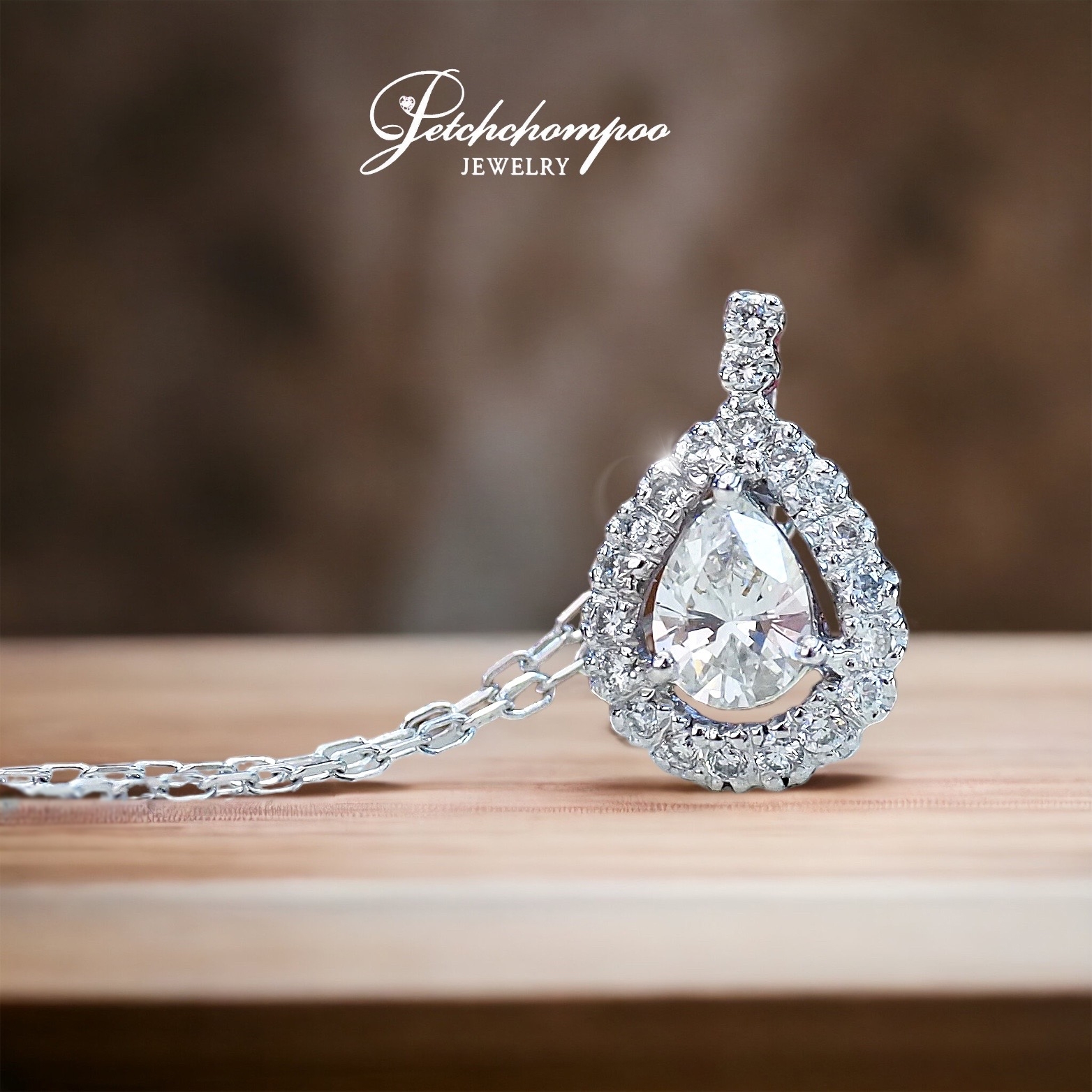 [27766] necklace with diamond pendant  19,000 