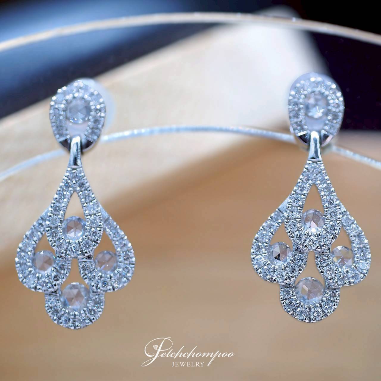 [30631] ต่างหูเพชรเหลี่ยมลูกโลก Celestial Lace Drops สุดอ่อนช้อย  59,000 