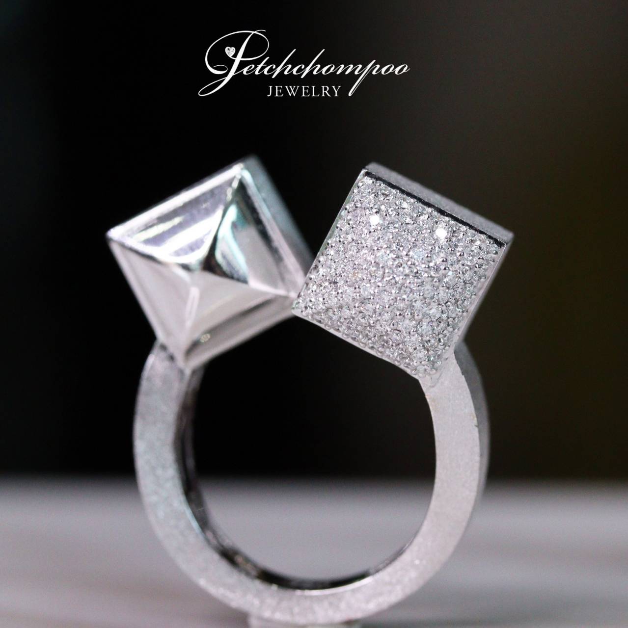 [022951] Italy White Gold with diamond Ring Discount 49,000