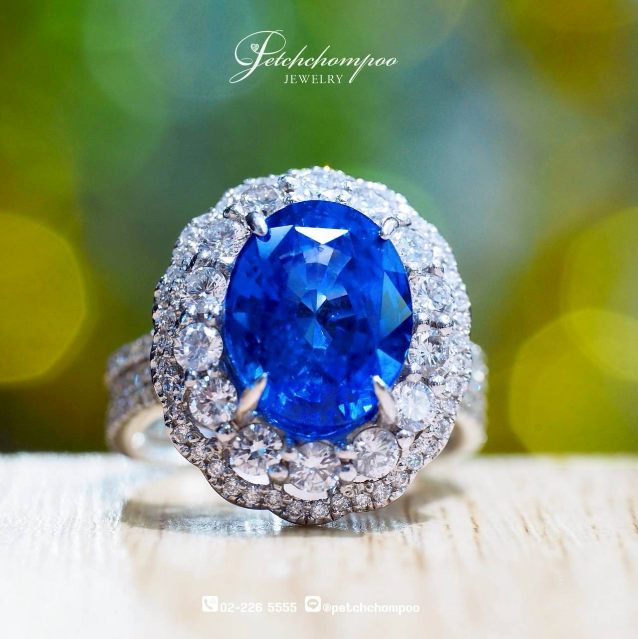 [30204] แหวน Cornflower Blue Sapphire™ 7.05 กะรัต ล้อมเพชร  290,000 