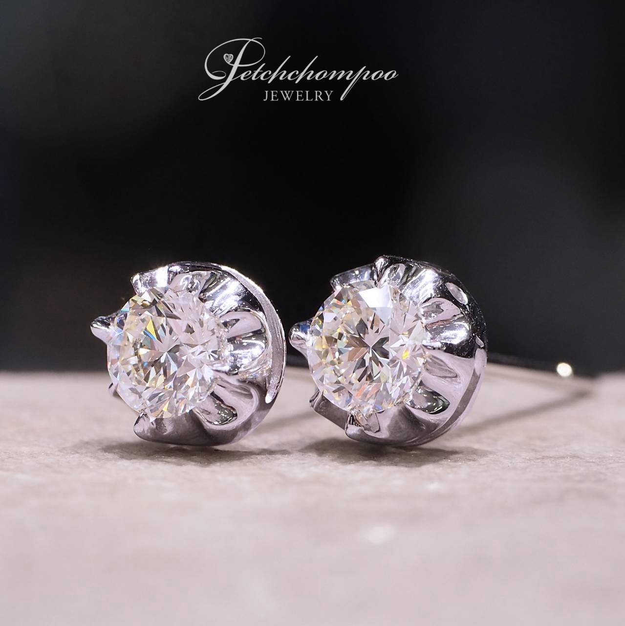 [022754] Étoile Blossom Diamond Earrings  59,000 
