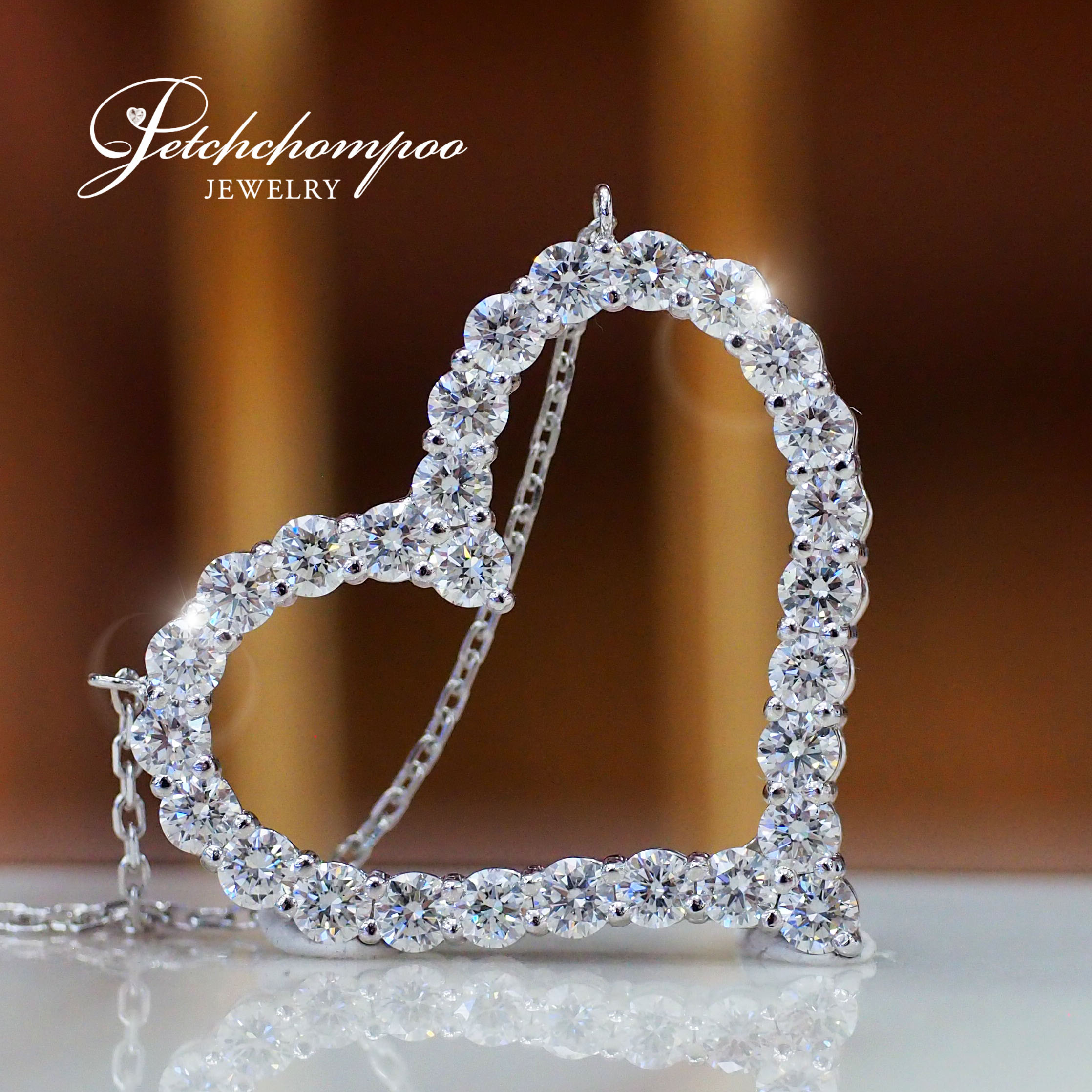 [26962] Necklace with 1.54 carat diamond pendant.  59,000 