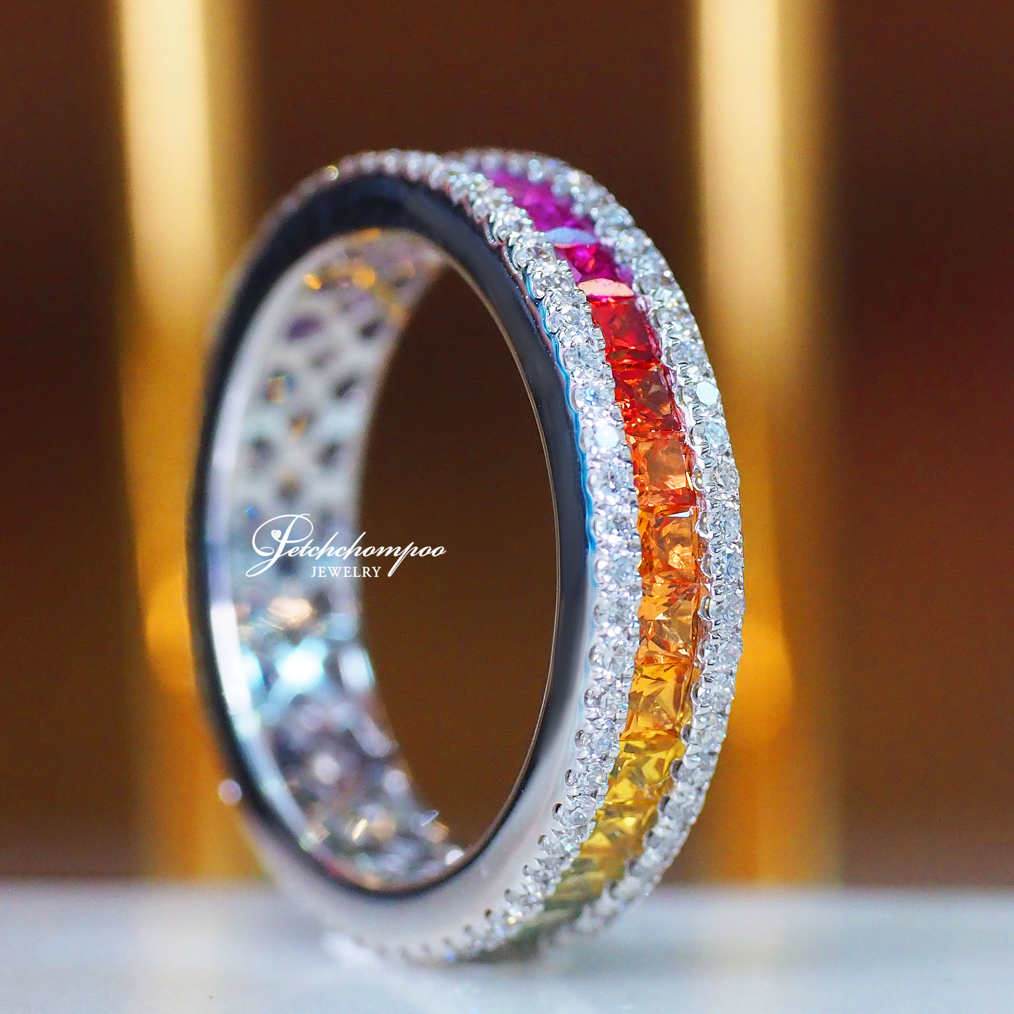 [26974] แหวนพลอย Multicolor Sapphire ฝังเพชรรอบวง  79,000 