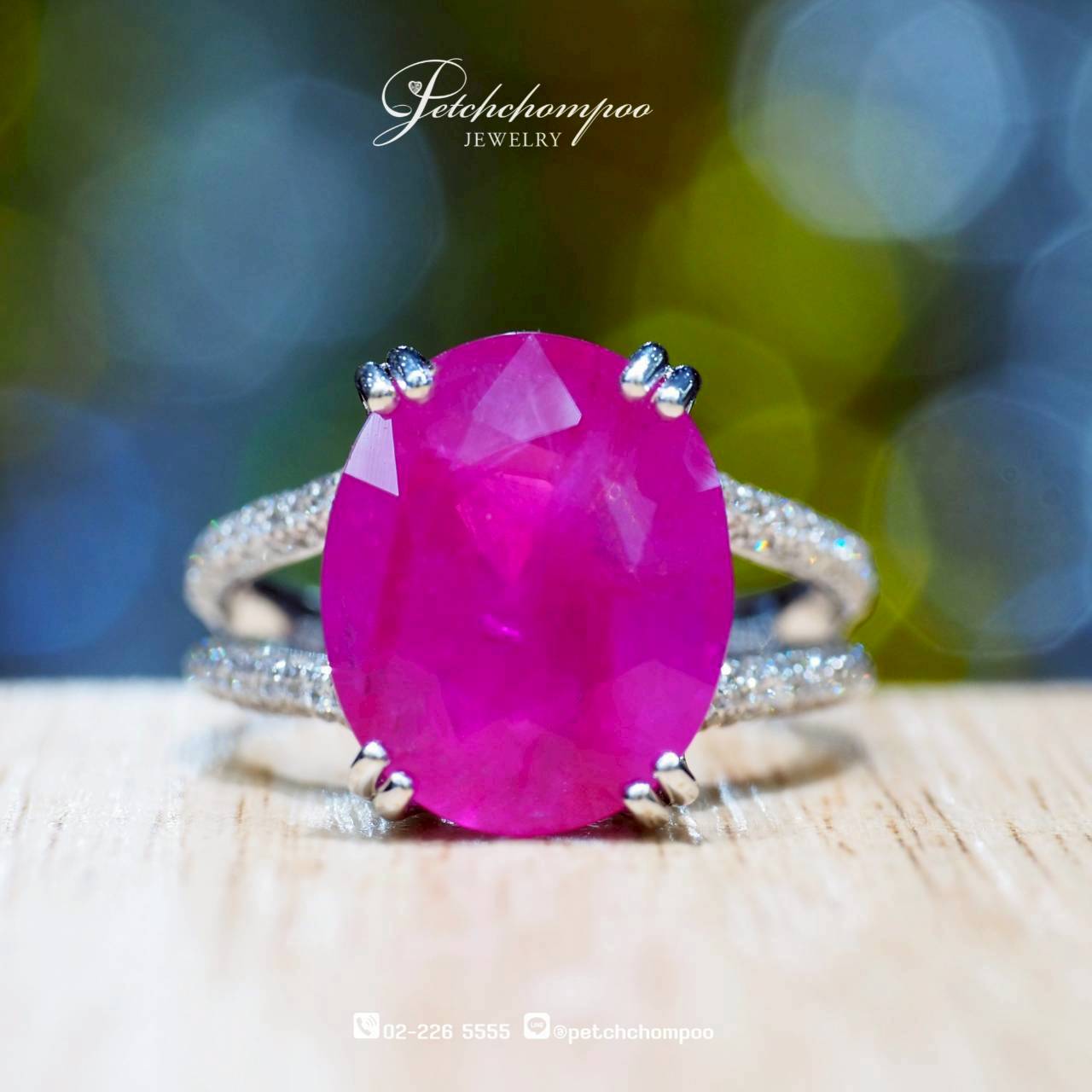 [30299] Ruby Royal Splendor™ Burmese Ruby 10.18 Carat Diamond Ring | Emil  89,000 