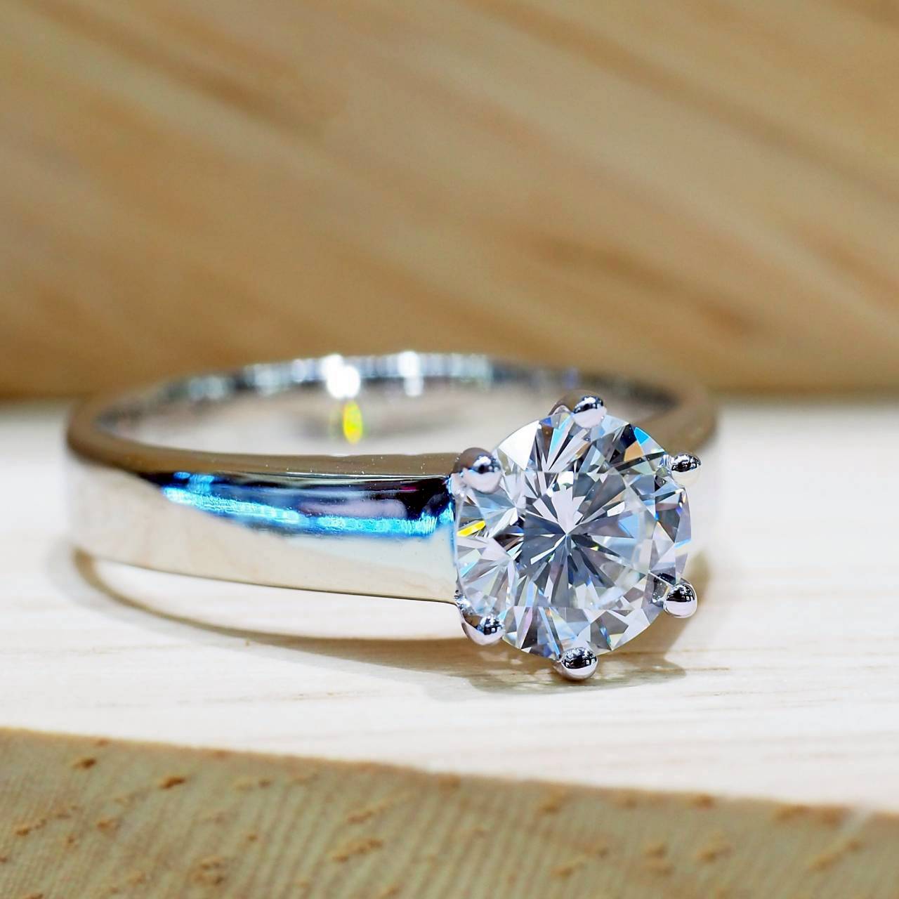 [30716] แหวนเพชรเม็ดเดี่ยวทรง Round Brilliant Timeless Radiance 1.12 กะรัต ลดราคาเหลือ 139,000