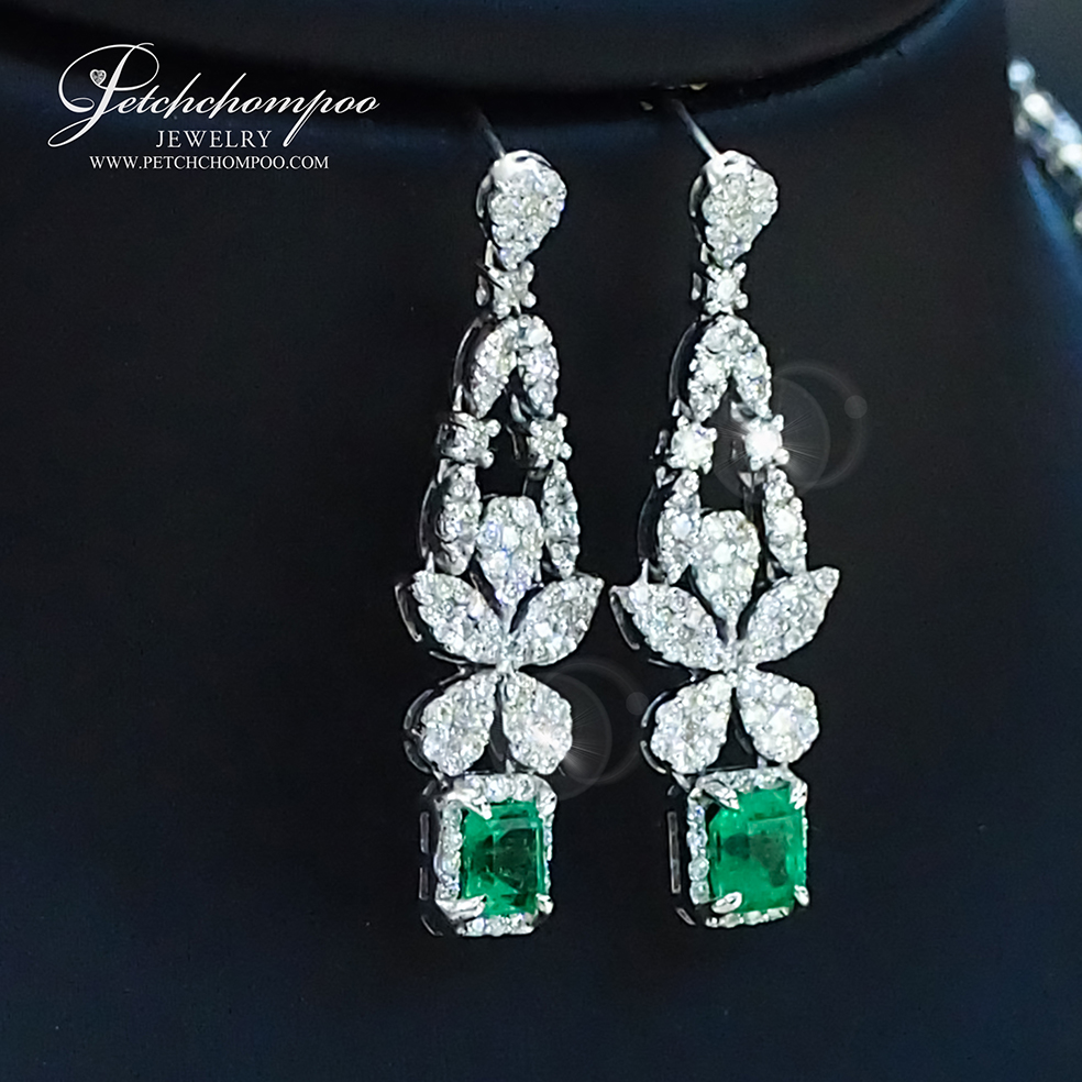 [27697] Colombian emerald earrings with diamonds  79,000 