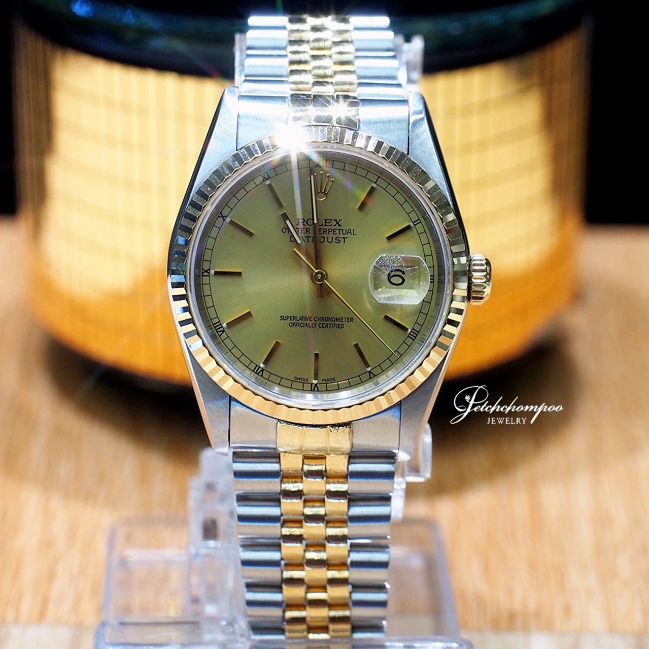 [31064] Rolex DateJust 36mm Ref. 16233 (Two-Tone 18K Yellow Gold & Steel)  195,000 