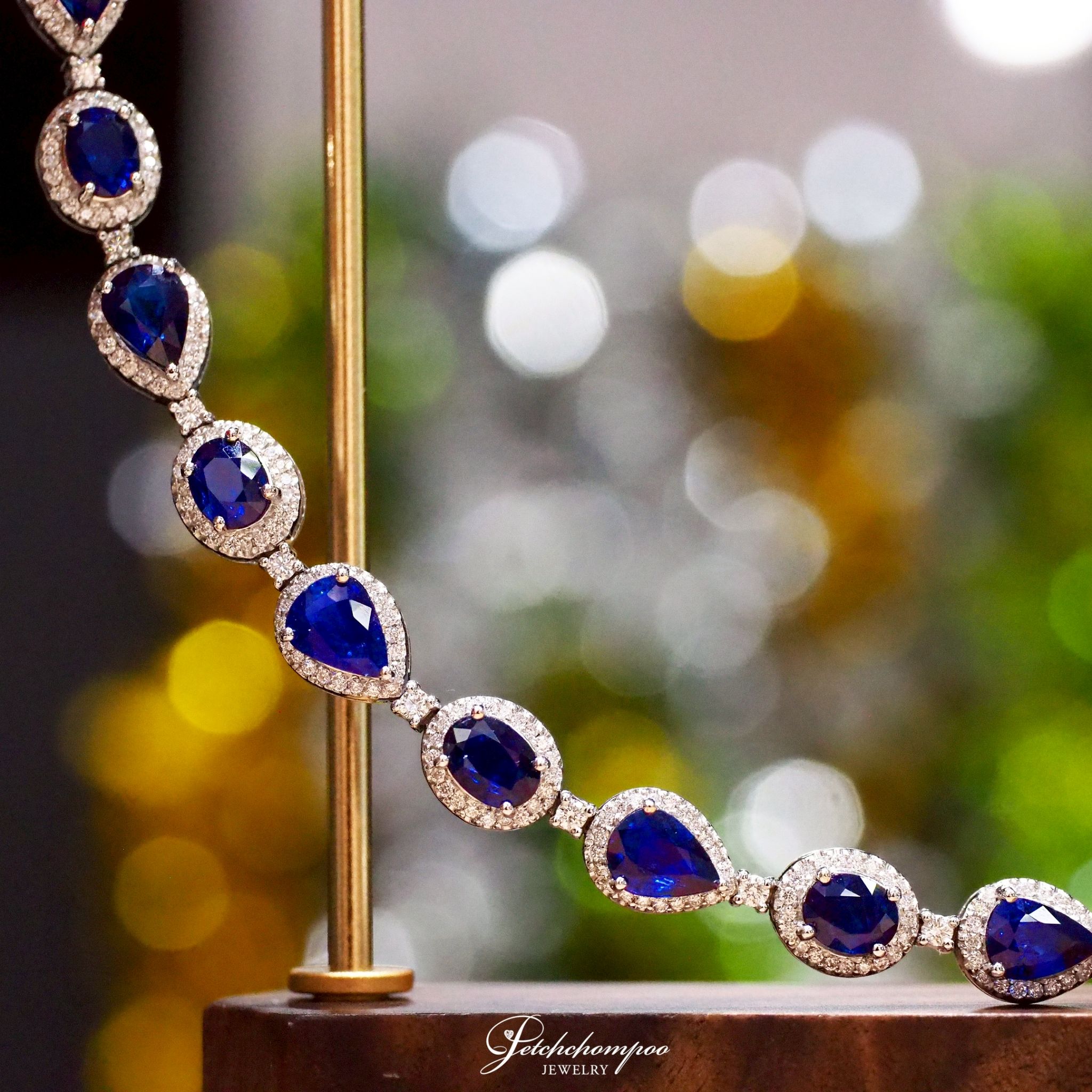 [27058] สร้อยมือไพลิน Blue Legacy™ 12.14 กะรัต  299,000 