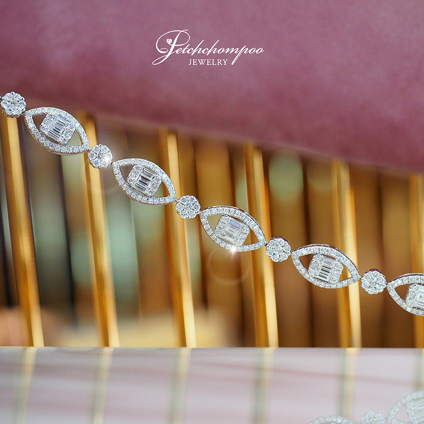 [020226] “Visionnaire™” Diamond Bracelet – 4.27 ct Cluster Cut Discount 159,000