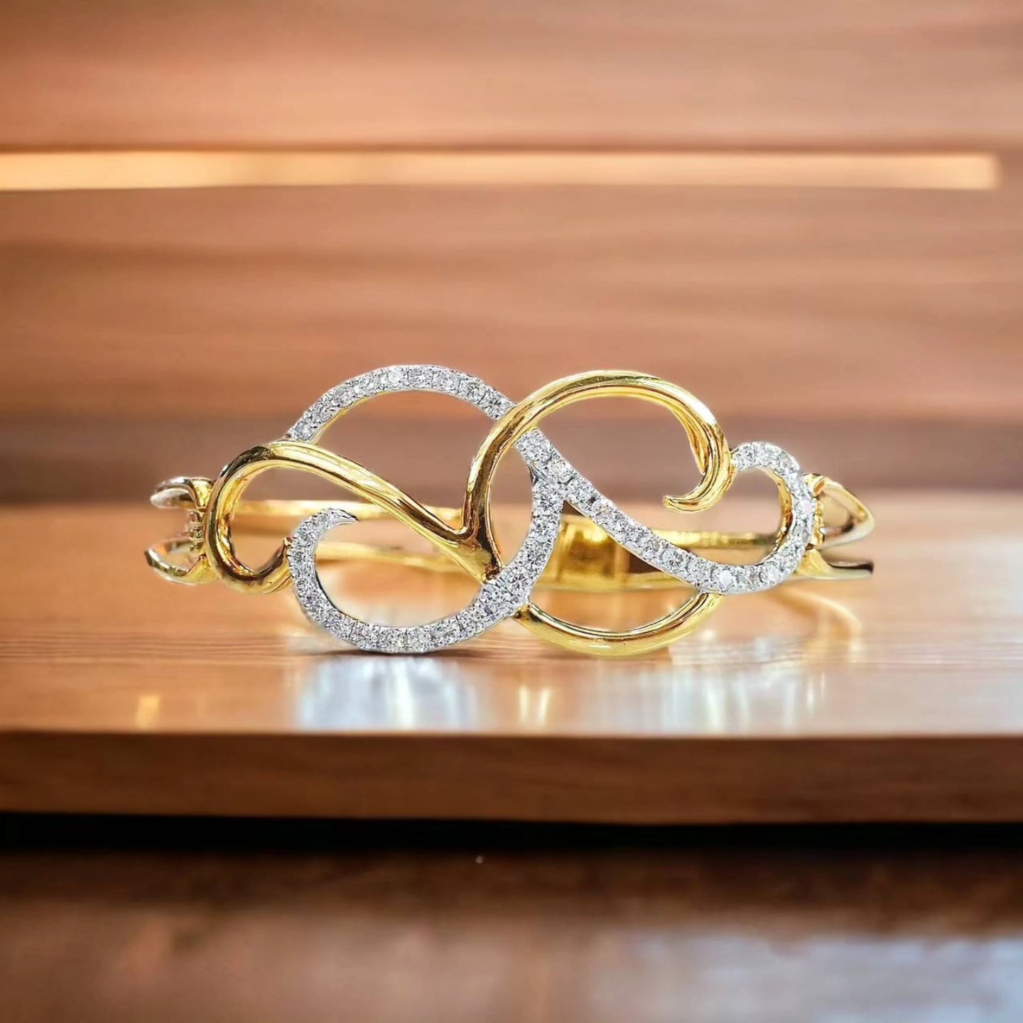 [024437] Diamond Bangle  89,000 