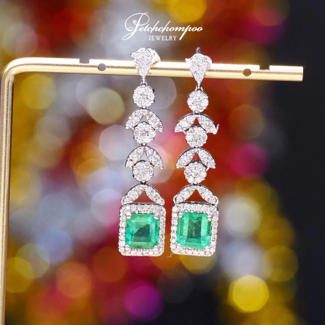 [26306] Emerald and diamond Earring  99,000 