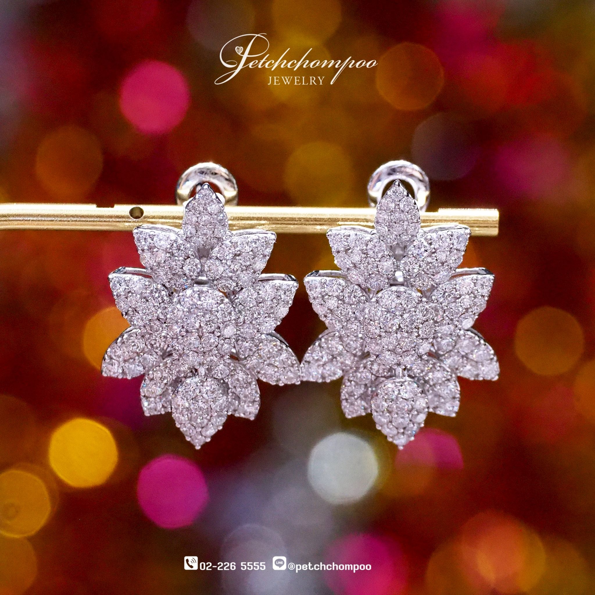 [26114] Grand Floral Radiance™ — 5.70 ct Diamond Floral Stud Earrings Discount 249,000