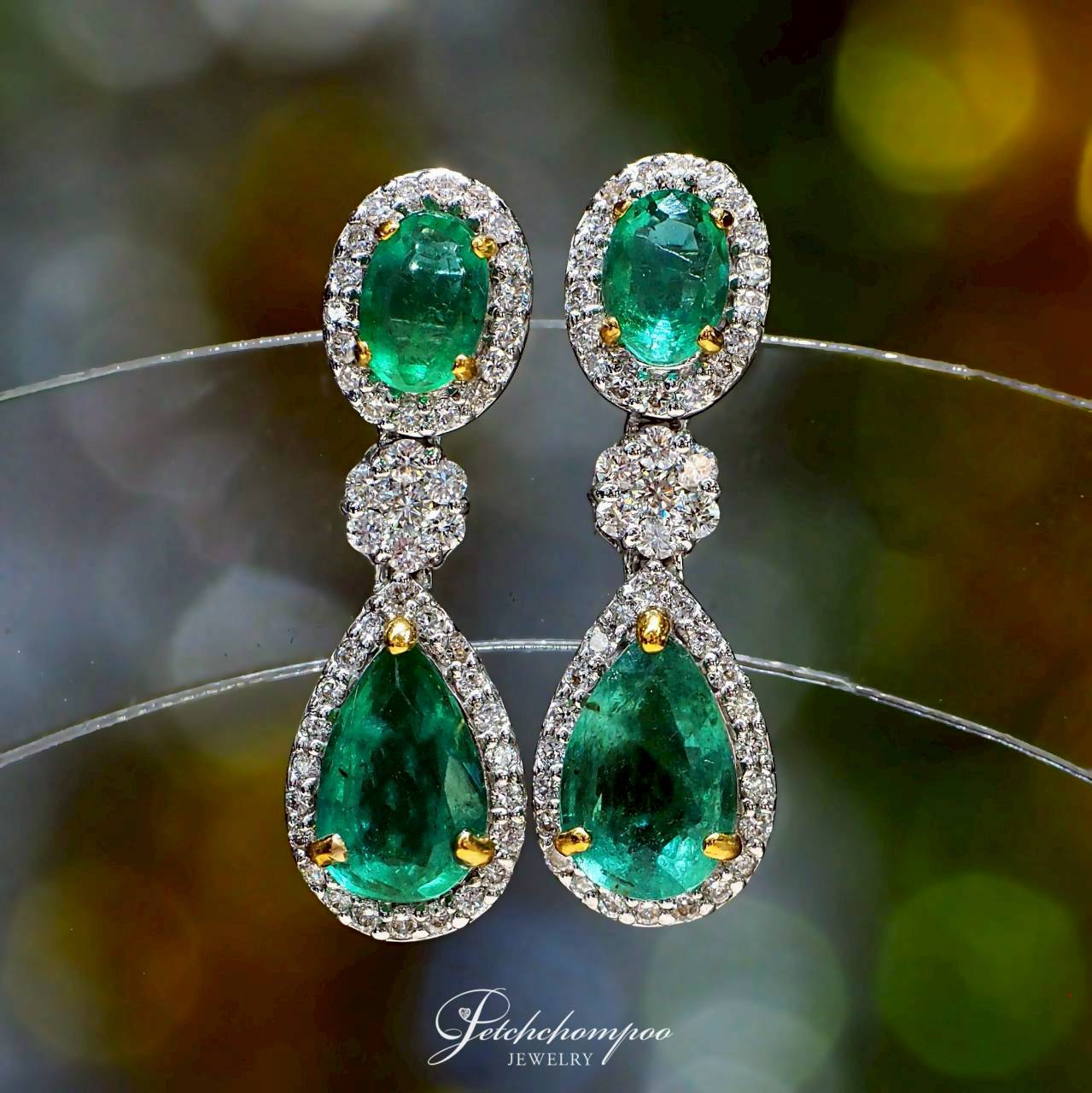 [30478] Emerald Dewdrop™ Emerald Dangling Earrings  89,000 